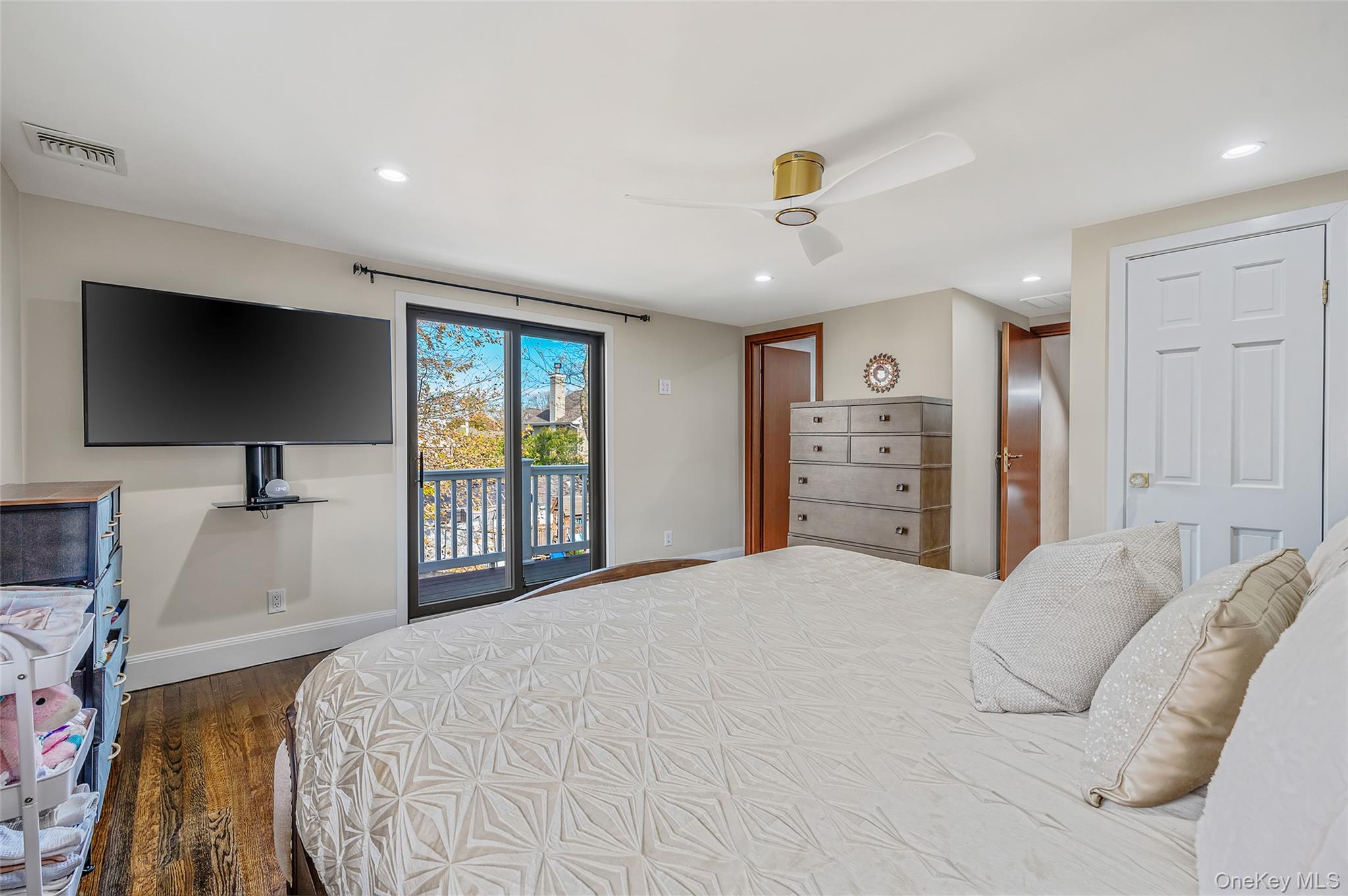 #14 photo, 66 Virginia Avenue, Нассау ‖ Oceanside , NY 11572