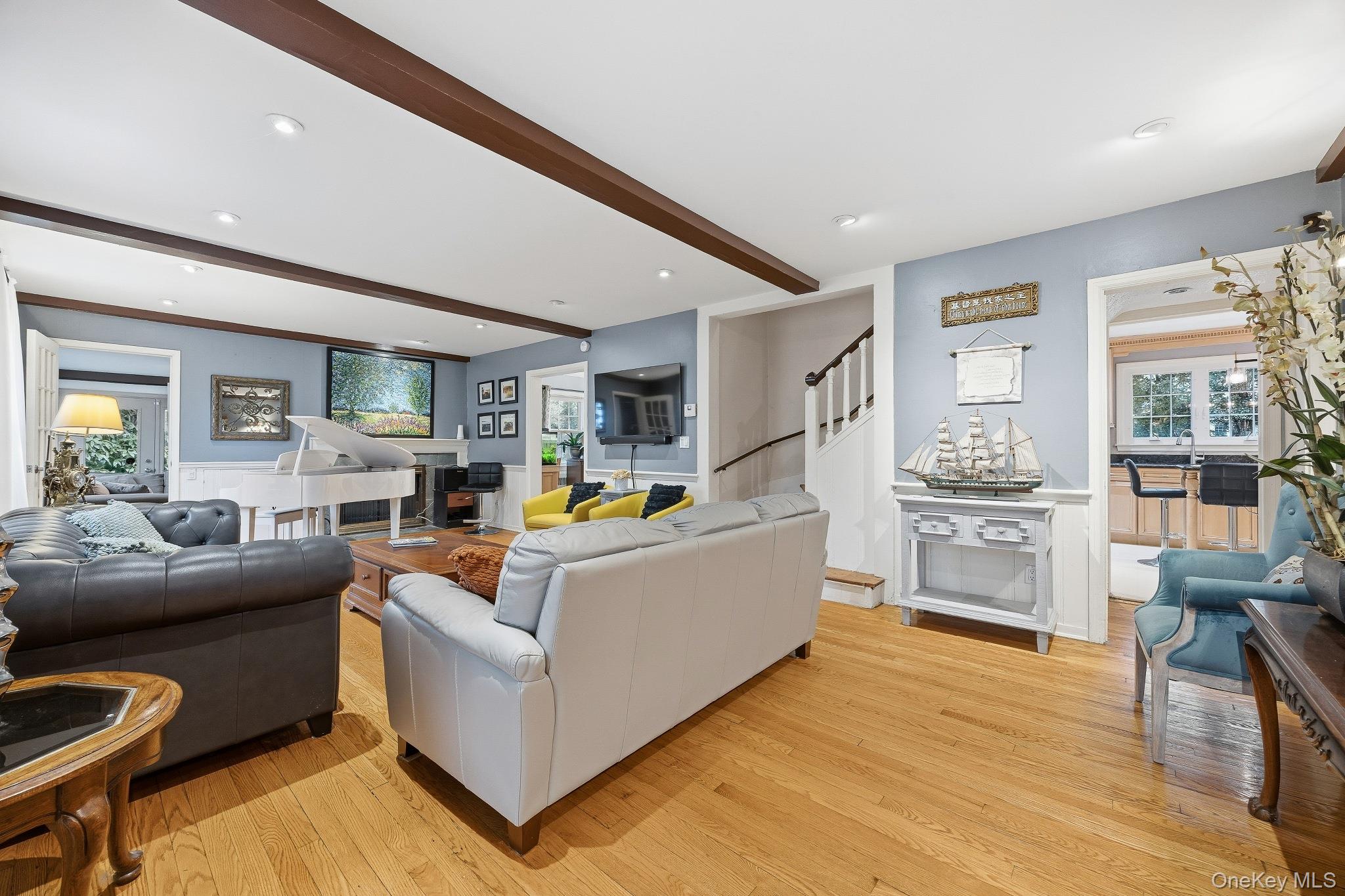 #3 photo, 53 Somerset Drive, Нассау ‖ Great Neck , NY 11020