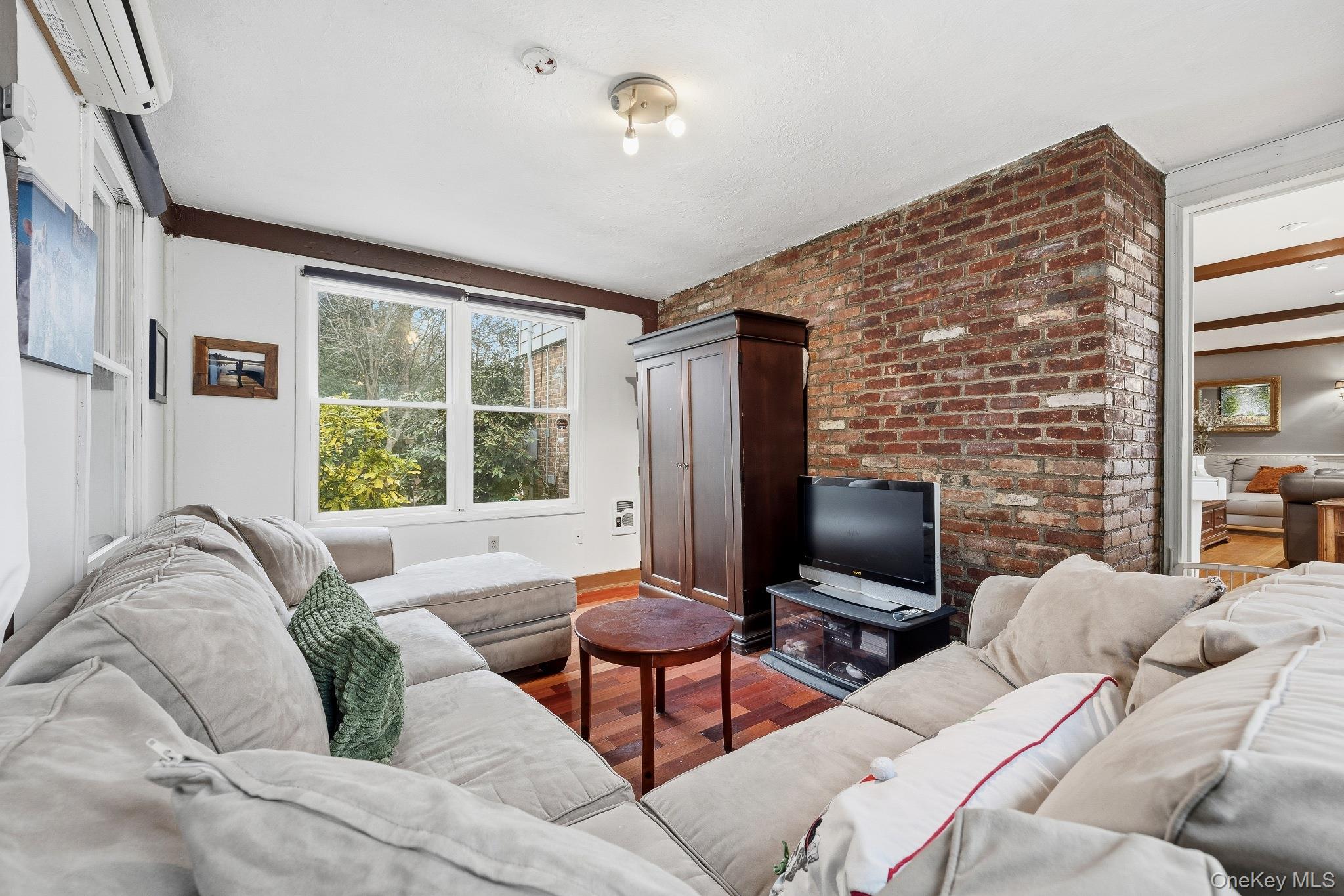 #7 photo, 53 Somerset Drive, Нассау ‖ Great Neck , NY 11020