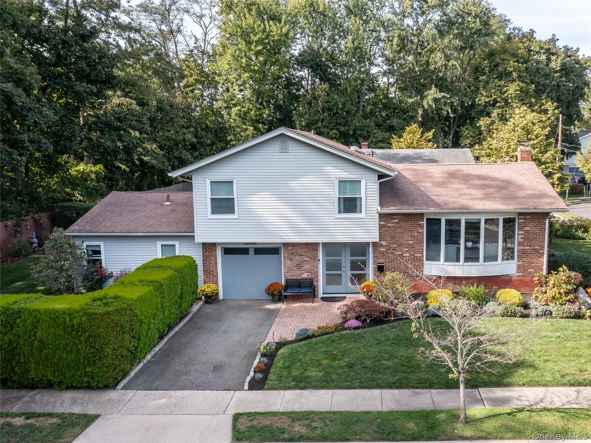 #1 photo, 1 James Avenue, Port Washington , NY 11050