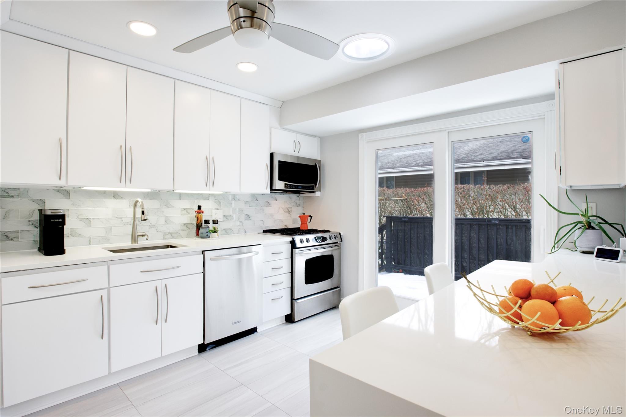 #10 photo, 1 James Avenue, Port Washington , NY 11050