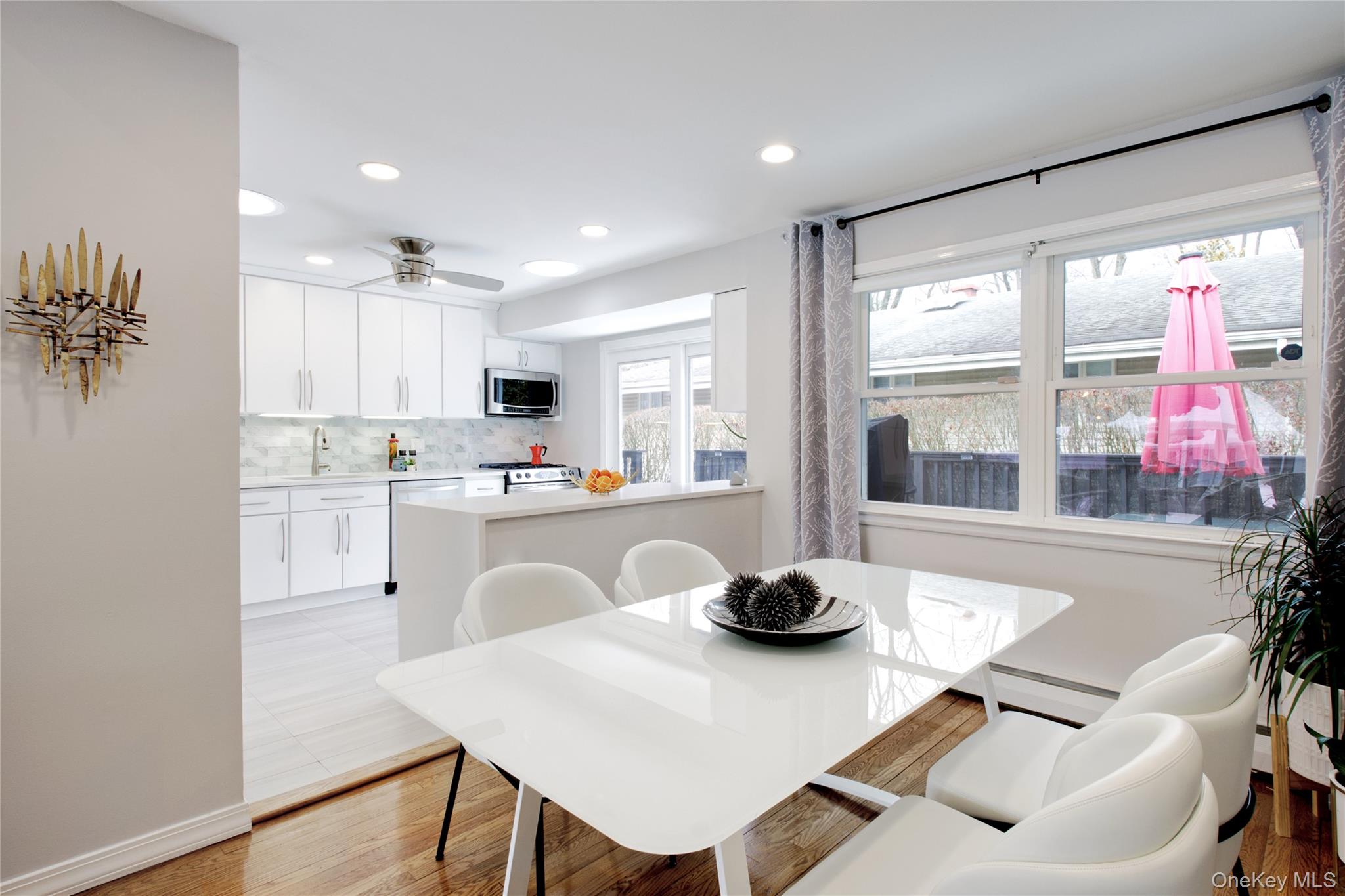 #11 photo, 1 James Avenue, Port Washington , NY 11050