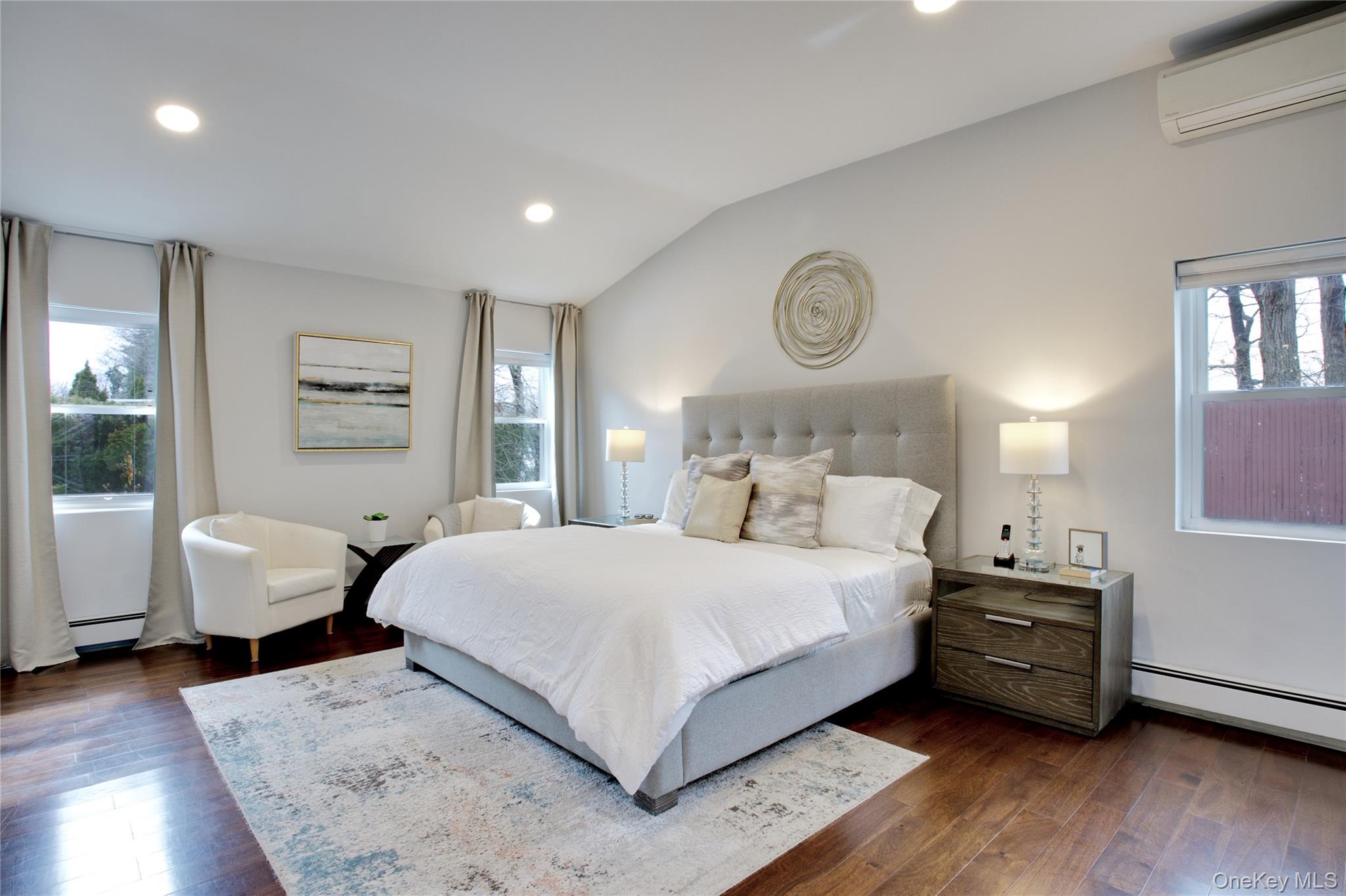 #15 photo, 1 James Avenue, Port Washington , NY 11050