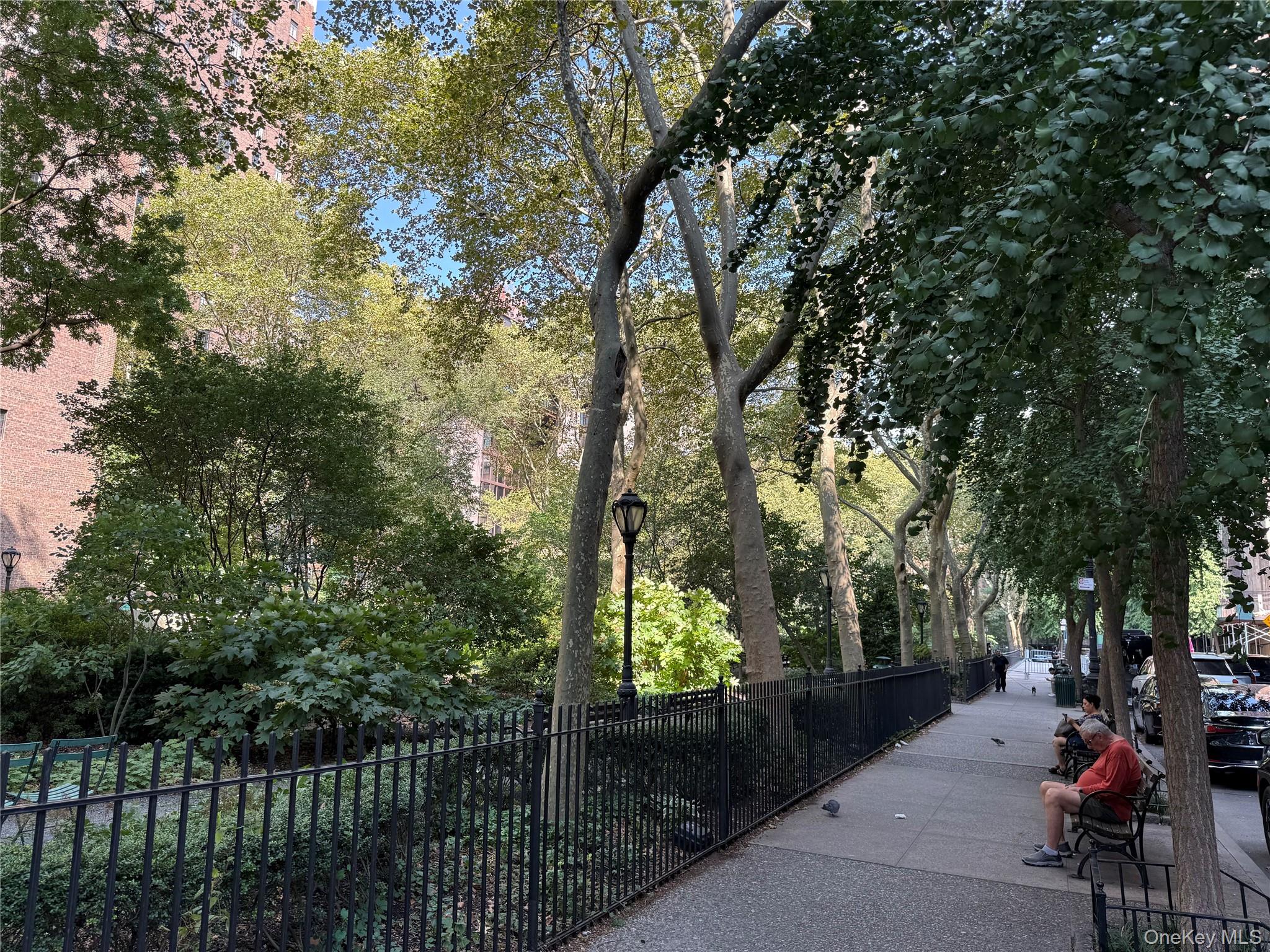 #8 photo, 5 Tudor City Place, New York (Manhattan) , NY 10017