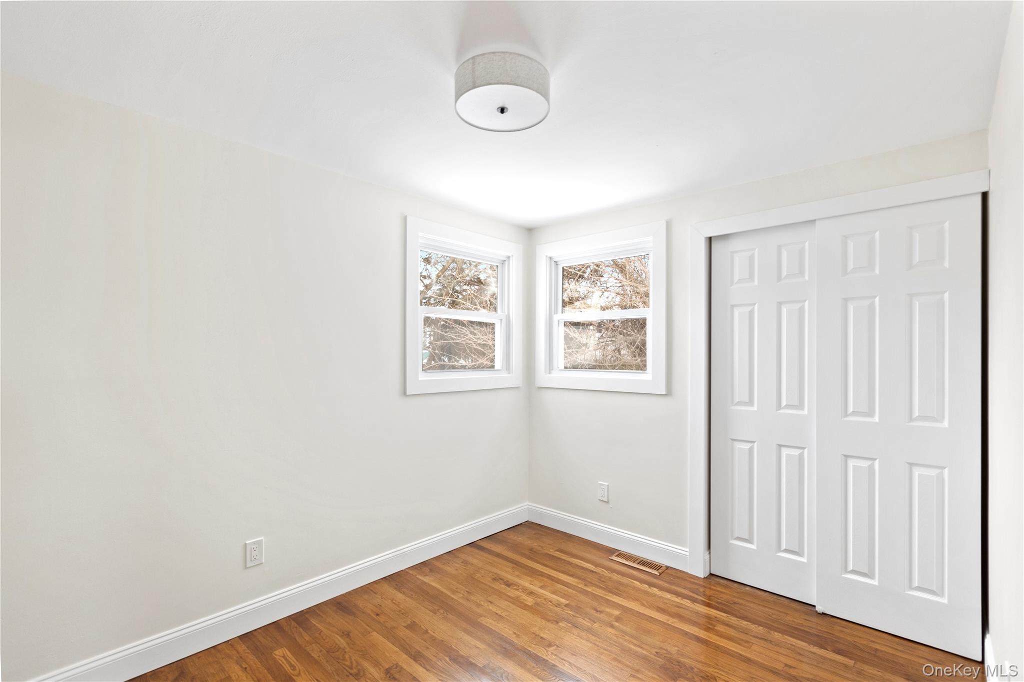 #12 photo, 3106 Devon Avenue, Medford , NY 11763