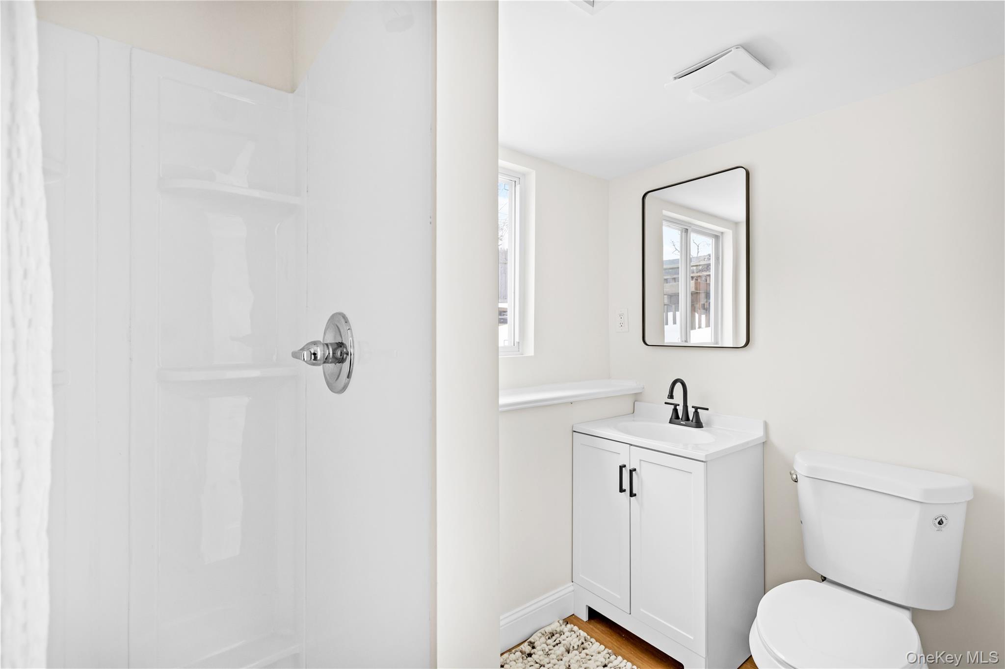 #14 photo, 3106 Devon Avenue, Medford , NY 11763