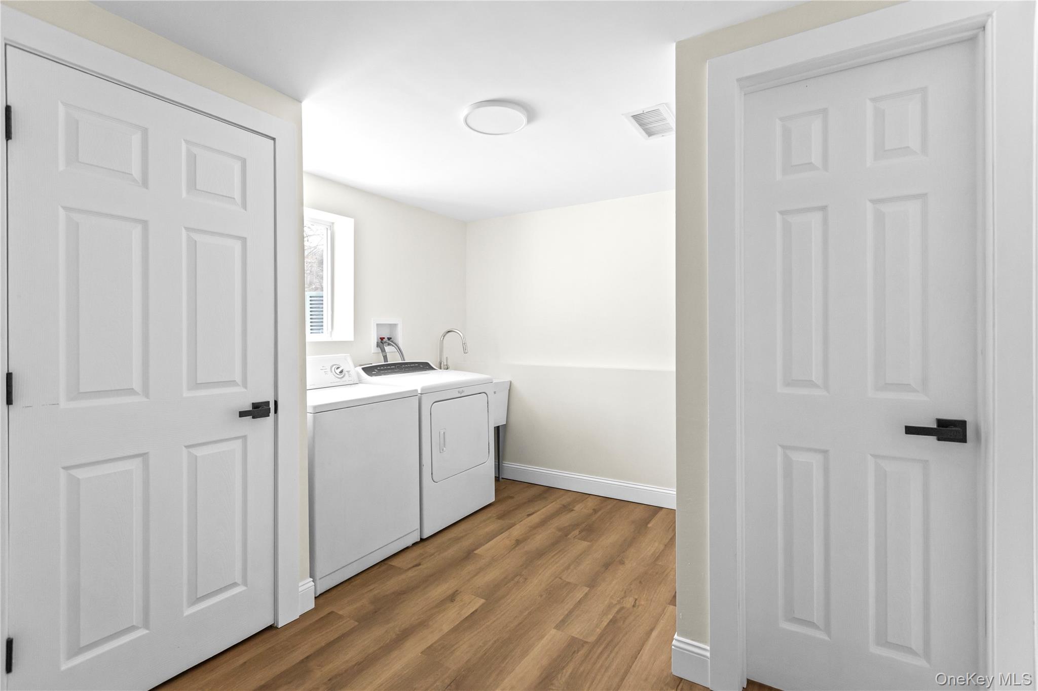 #15 photo, 3106 Devon Avenue, Medford , NY 11763