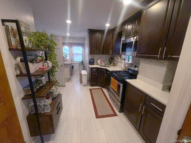 #4 photo, 9030 Vanderveer Street, クイーンズ区 Queens Village , NY 11428