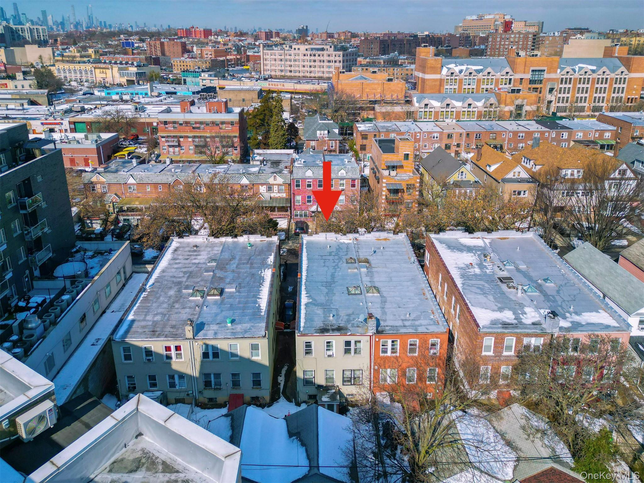 #8 photo, 81-20 Dongan Avenue, Куинс ‖ Elmhurst , NY 11373