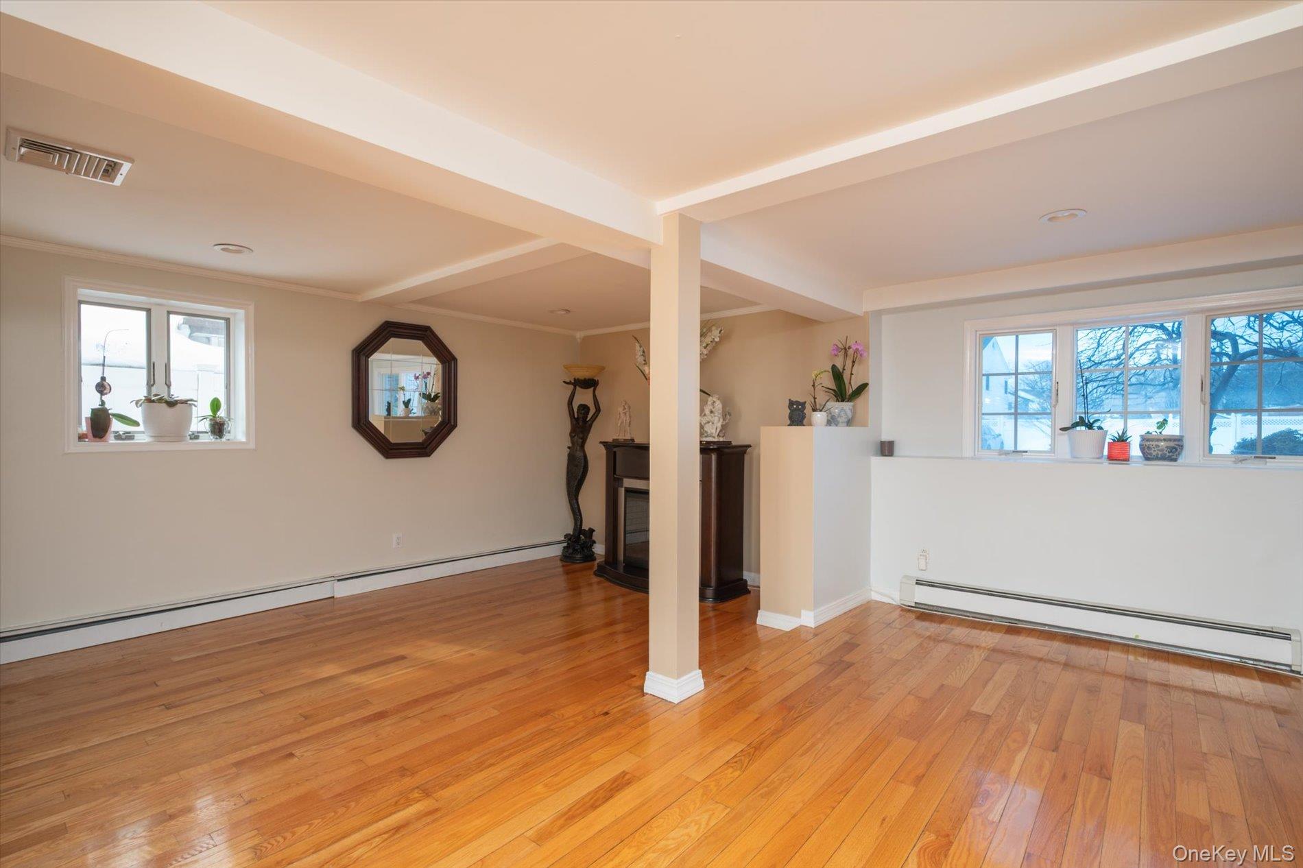 #19 photo, 3235 Ilene Lane, מחוז נסאו Levittown , NY 11756