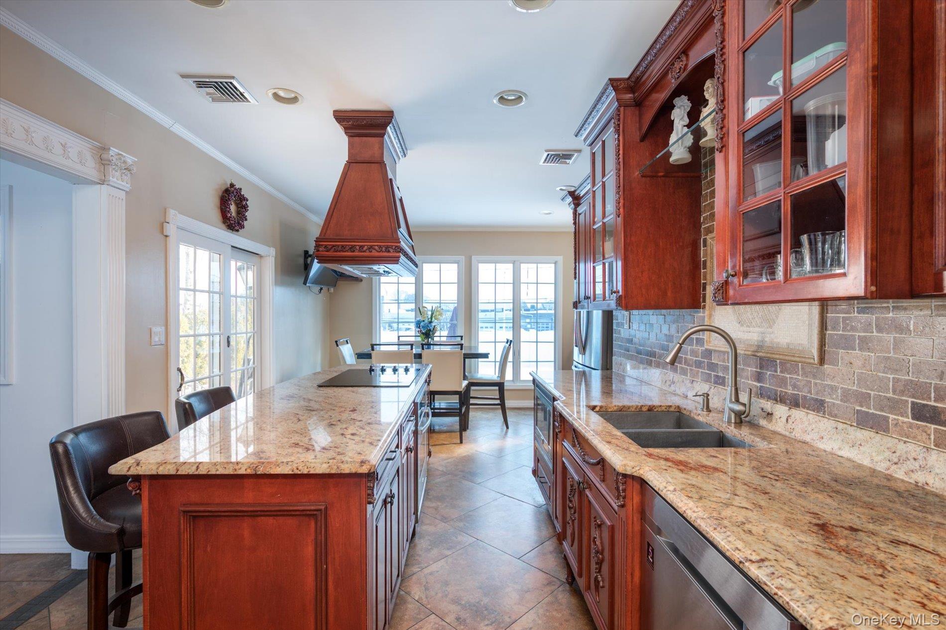 #5 photo, 3235 Ilene Lane, מחוז נסאו Levittown , NY 11756