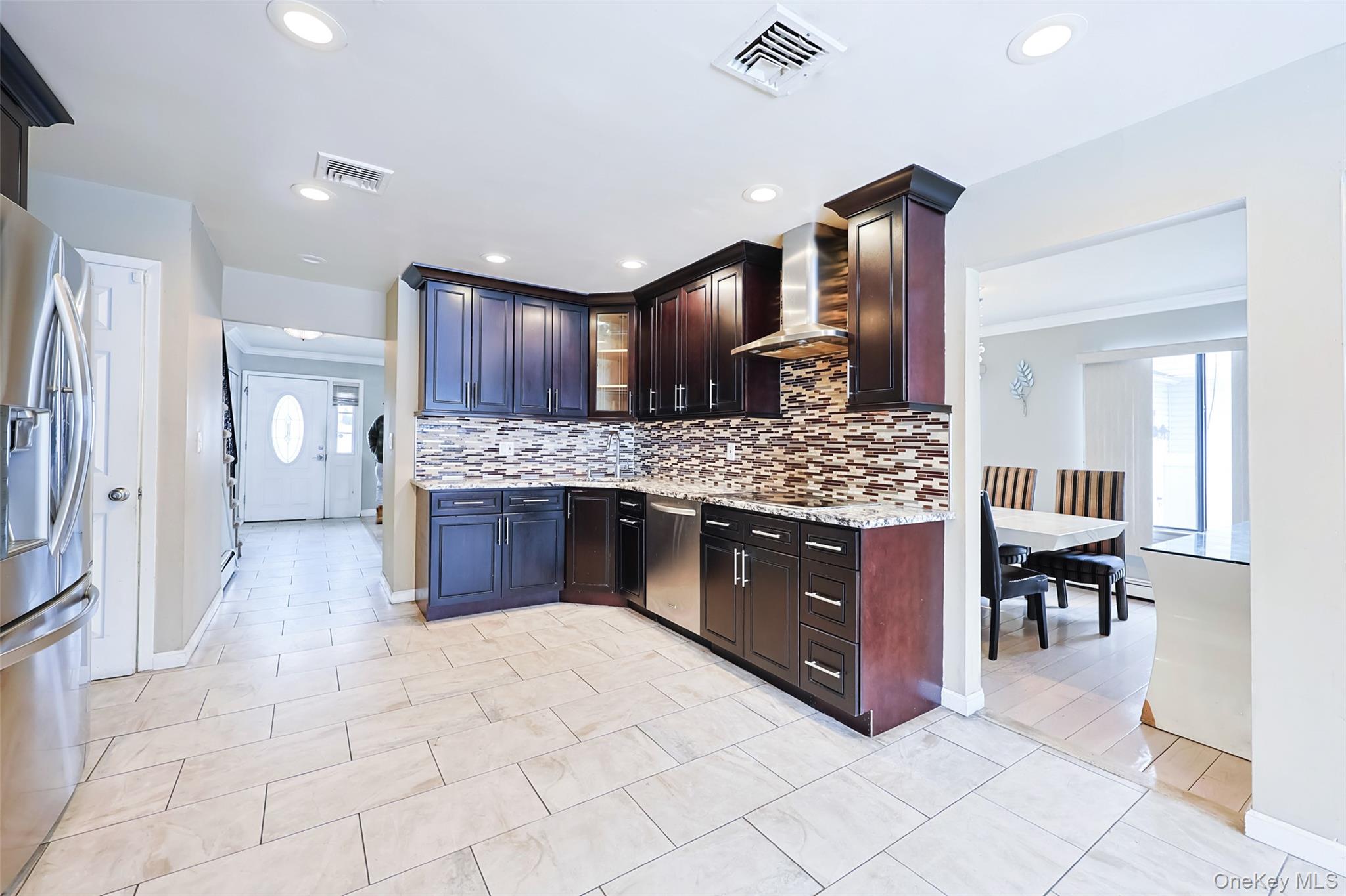 #16 photo, 1259 JERUSALEM AVE Avenue, 롱 아일랜드 Merrick , NY 11566