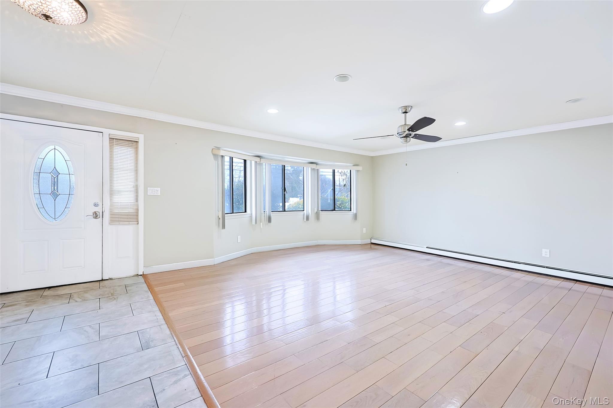 #5 photo, 1259 JERUSALEM AVE Avenue, 롱 아일랜드 Merrick , NY 11566