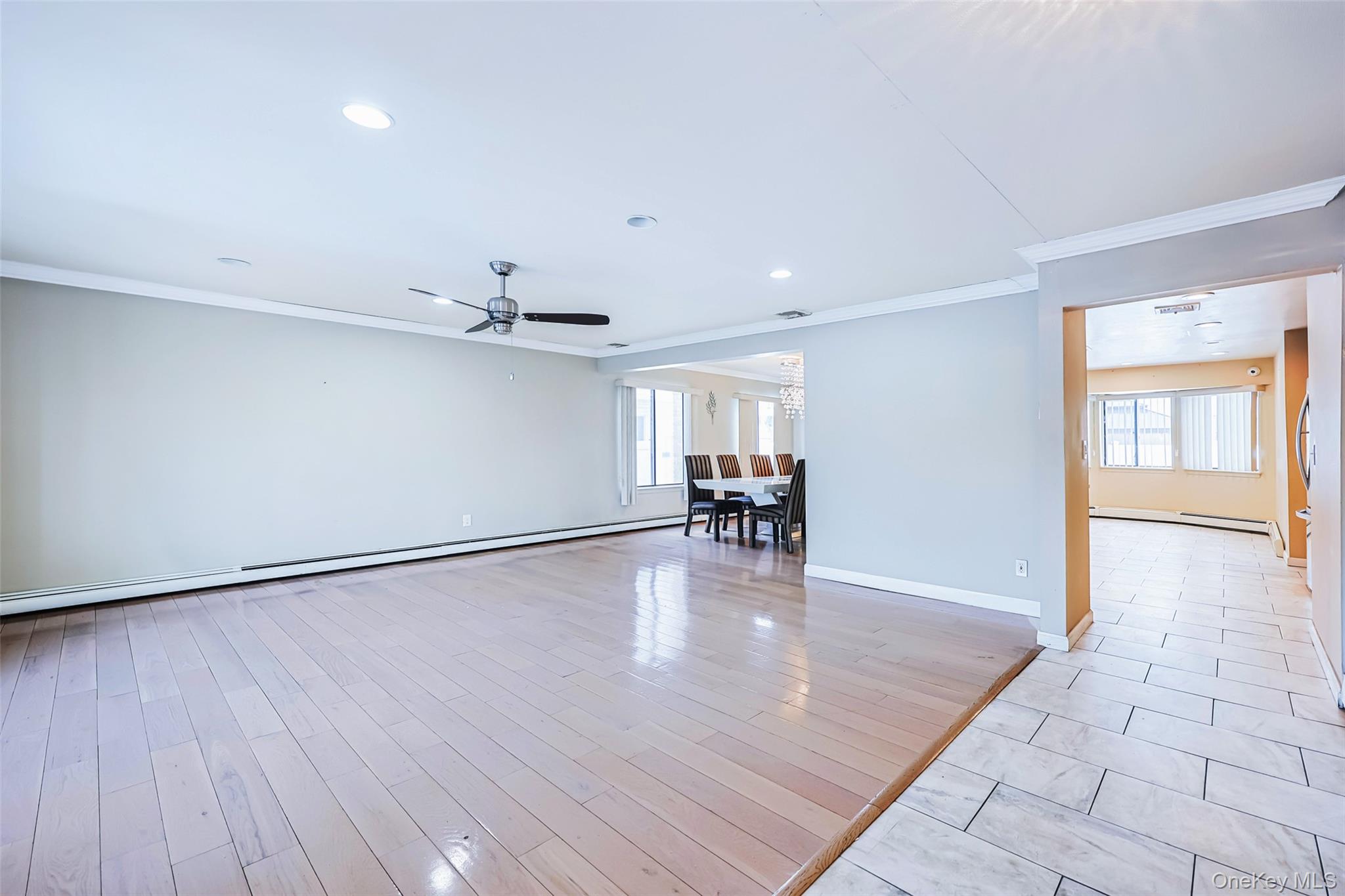 #8 photo, 1259 JERUSALEM AVE Avenue, 롱 아일랜드 Merrick , NY 11566