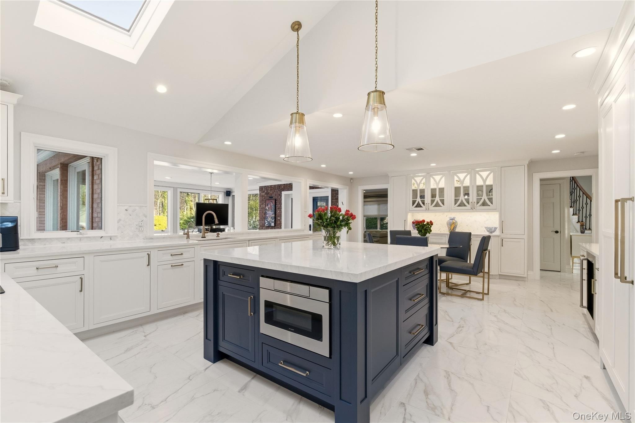 #18 photo, 8 Brookville Lane, Нассау ‖ Brookville , NY 11545