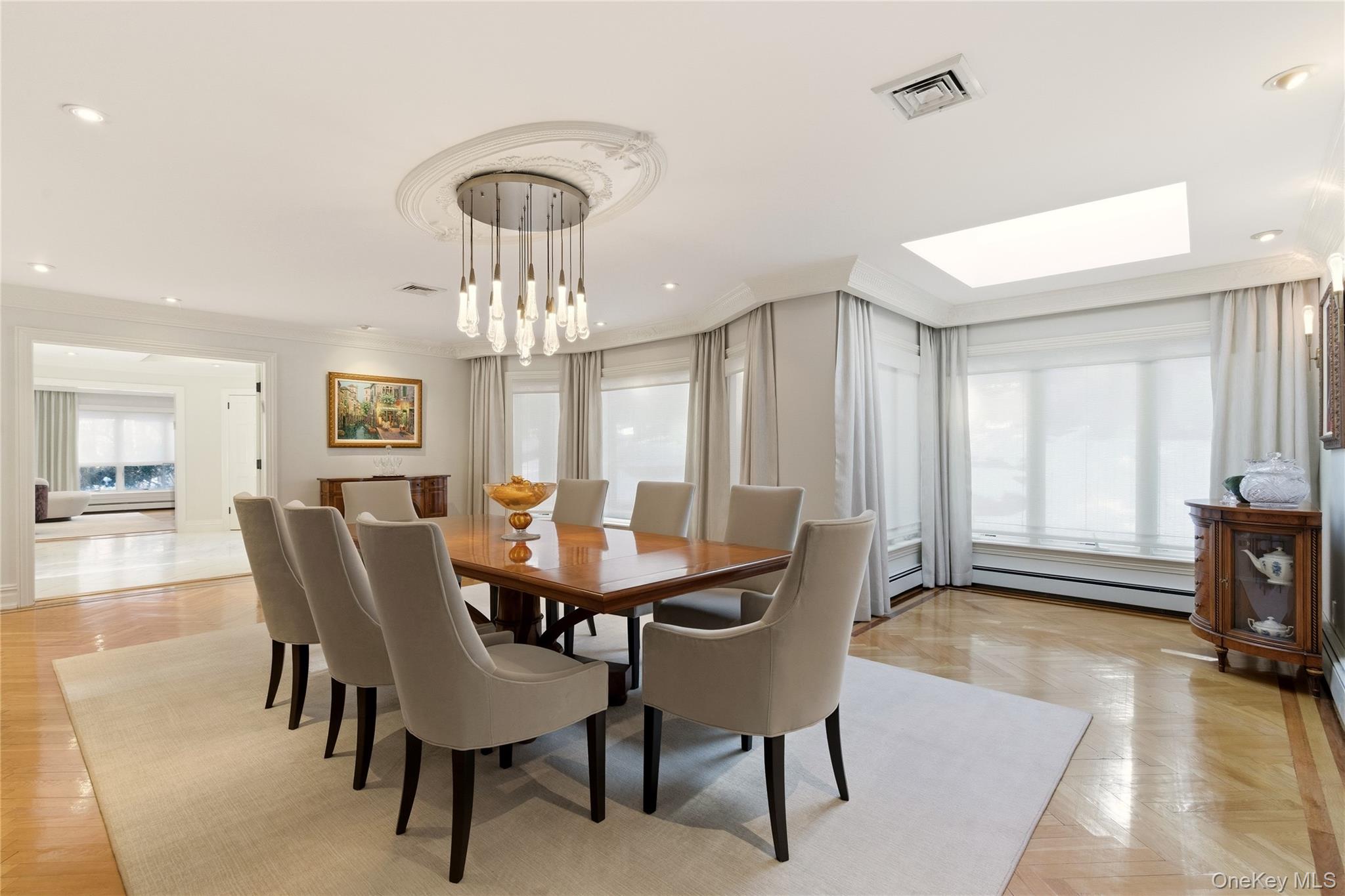 #7 photo, 8 Brookville Lane, Нассау ‖ Brookville , NY 11545