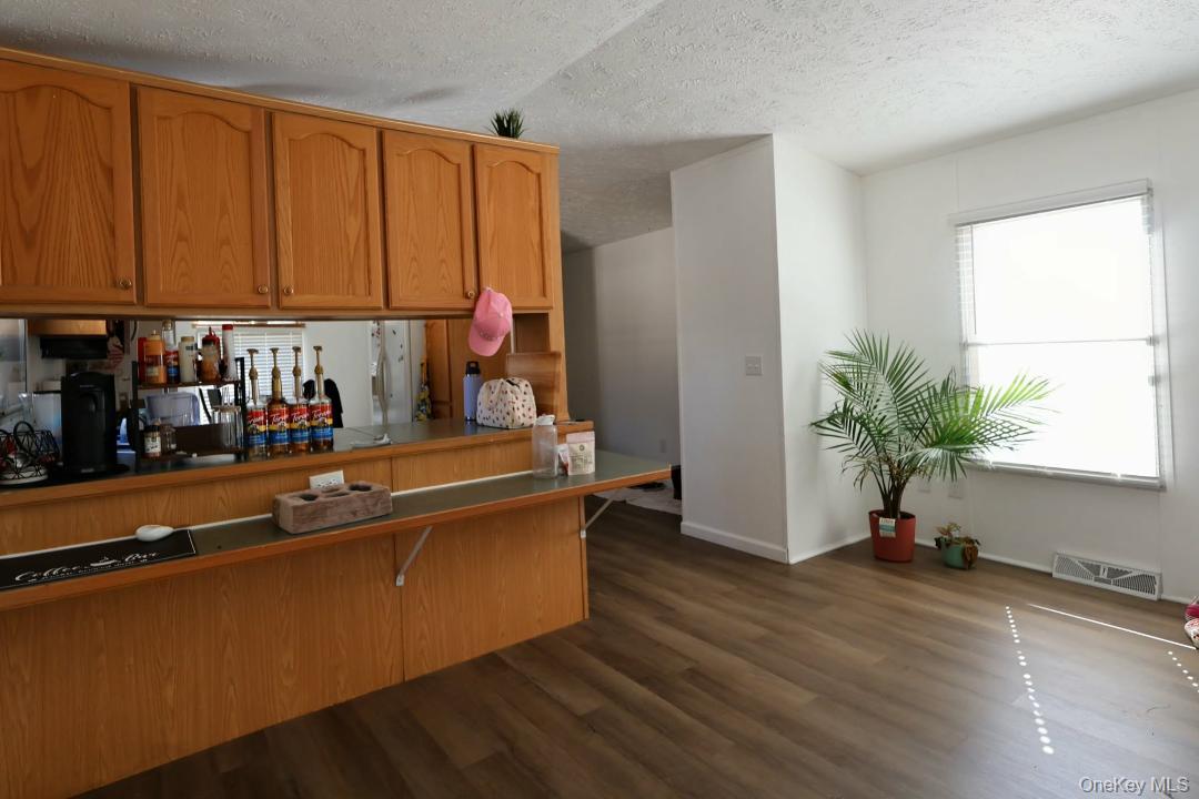 #4 photo, 20 Oak St, 紐約州 Wurtsboro , NY 12790