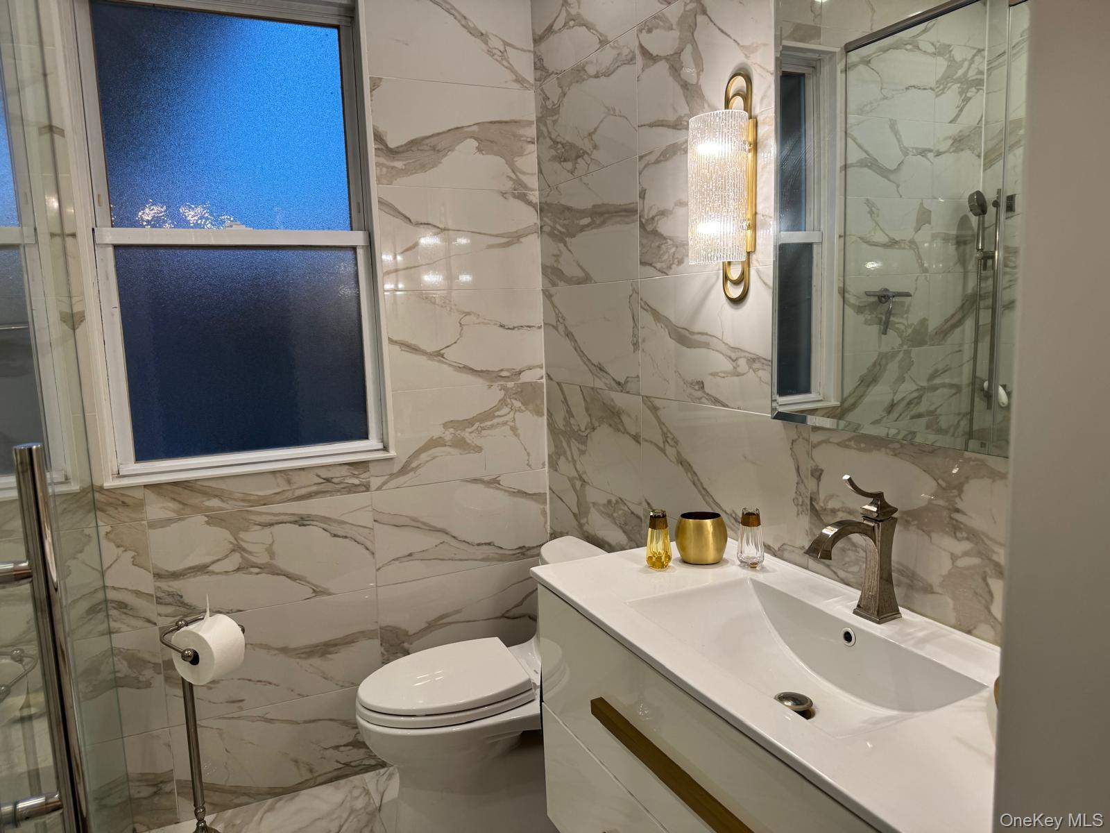 #12 photo, 365 Broadway, Нассау ‖ Lawrence , NY 11559