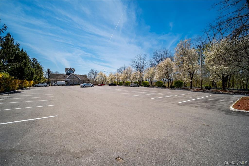 #4 photo, 3 Main Street, New Paltz , NY 12561