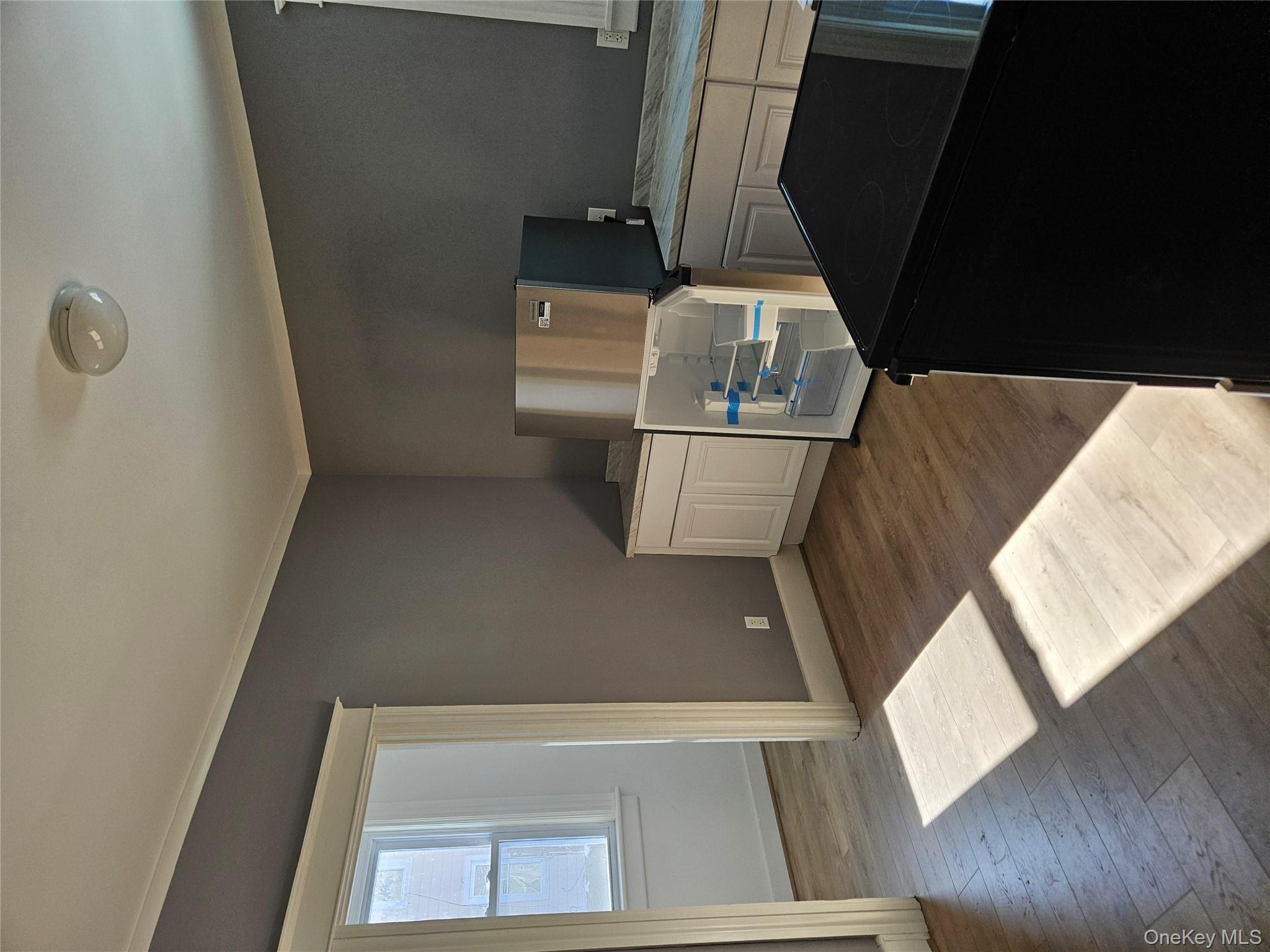 #7 photo, 10 Fox Terr, Poughkeepsie , NY 12601