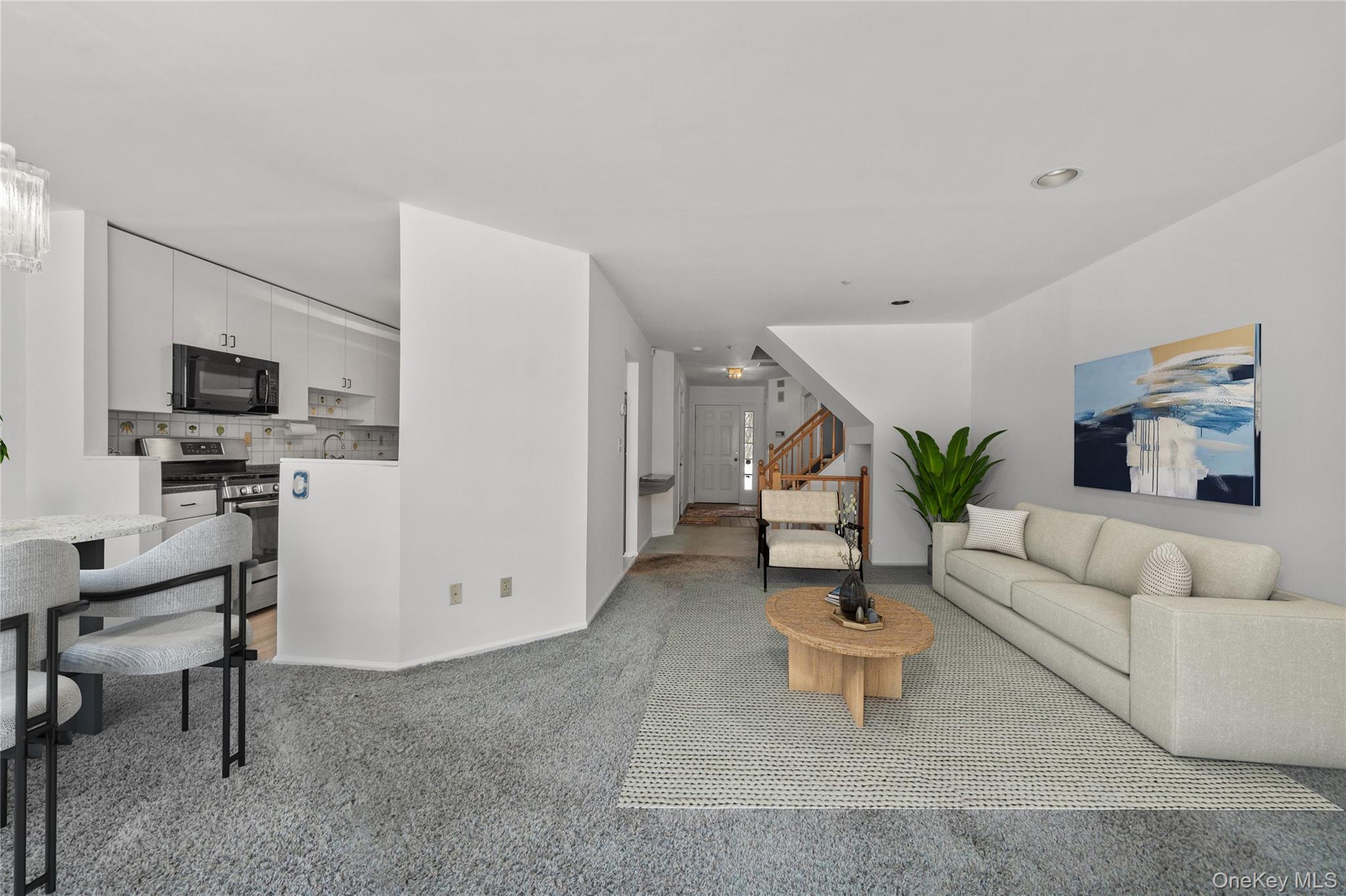 #3 photo, 302 Pondside Drive, White Plains , NY 10607