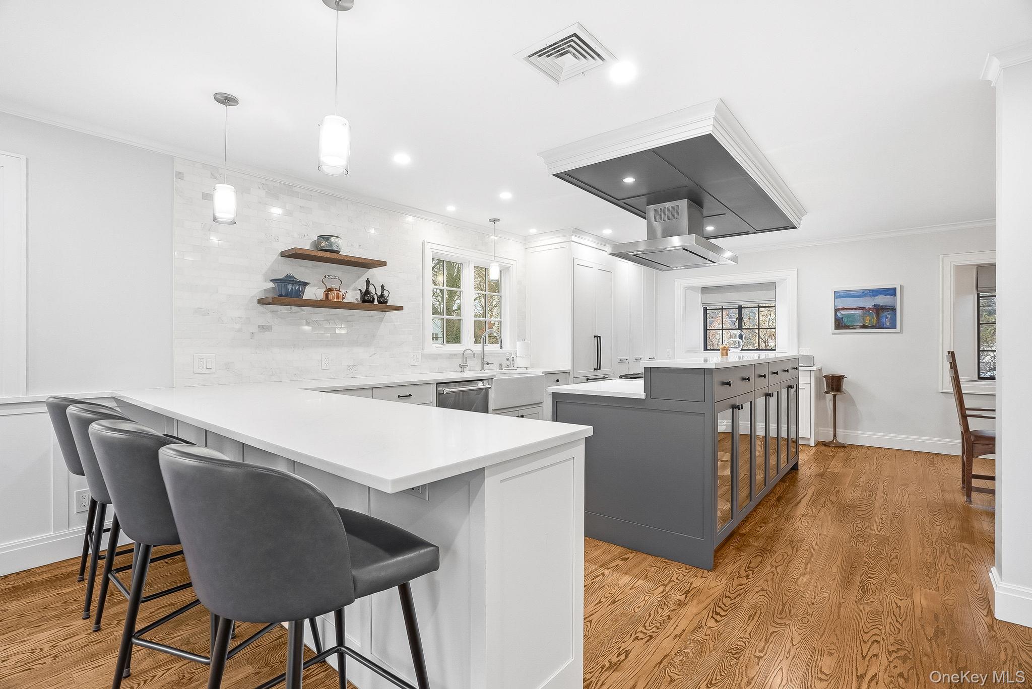 #10 photo, 65 Howell Avenue, Larchmont , NY 10538