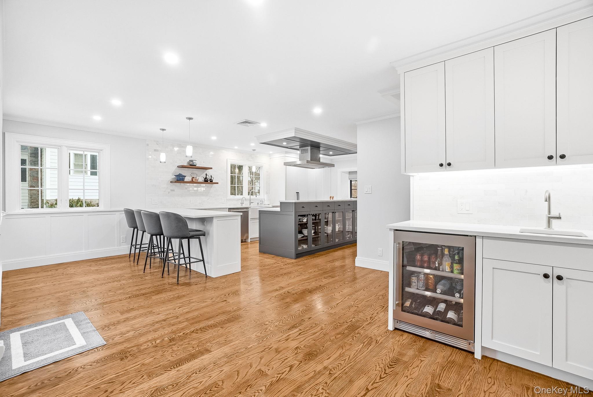 #14 photo, 65 Howell Avenue, Larchmont , NY 10538