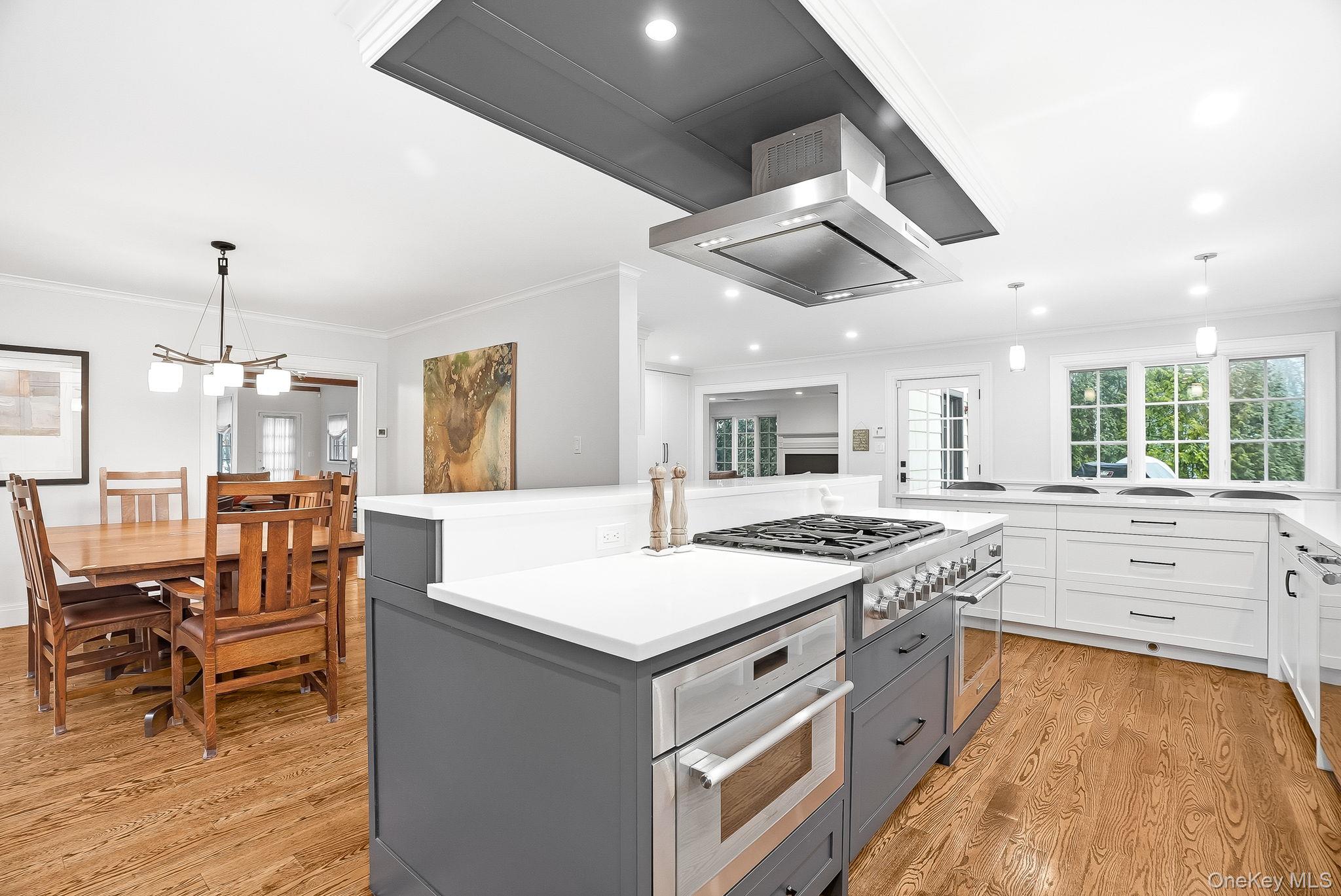 #9 photo, 65 Howell Avenue, Larchmont , NY 10538