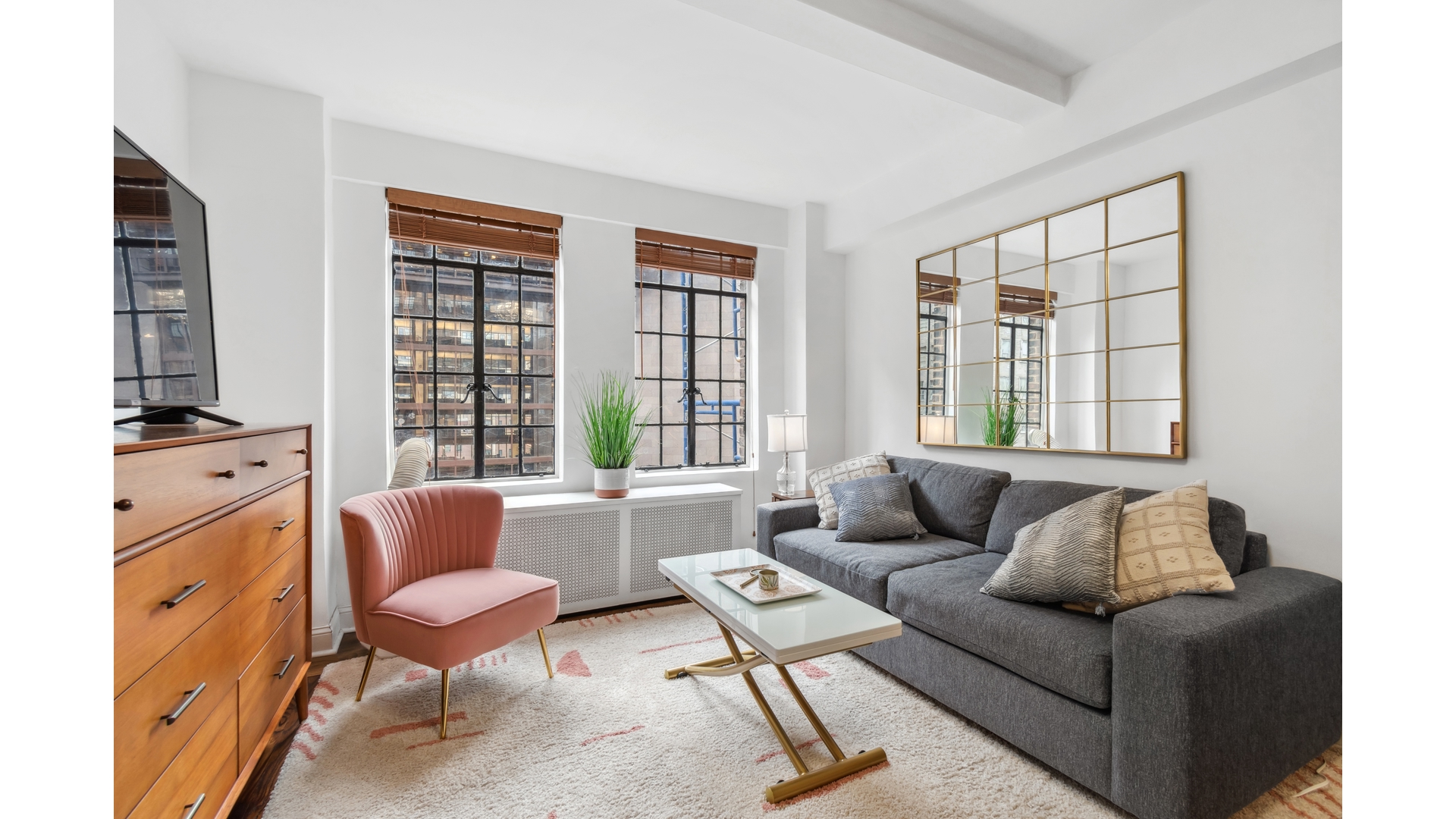 #3 photo, 320 E 42ND Street, Манхэттен ‖ Murray Hill , NY 10017