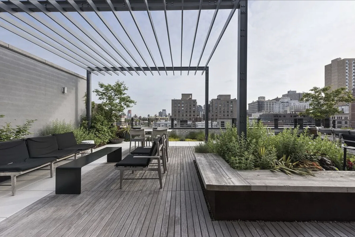 #12 photo, 211 E 13TH Street, Манхэттен ‖ East Village , NY 10003