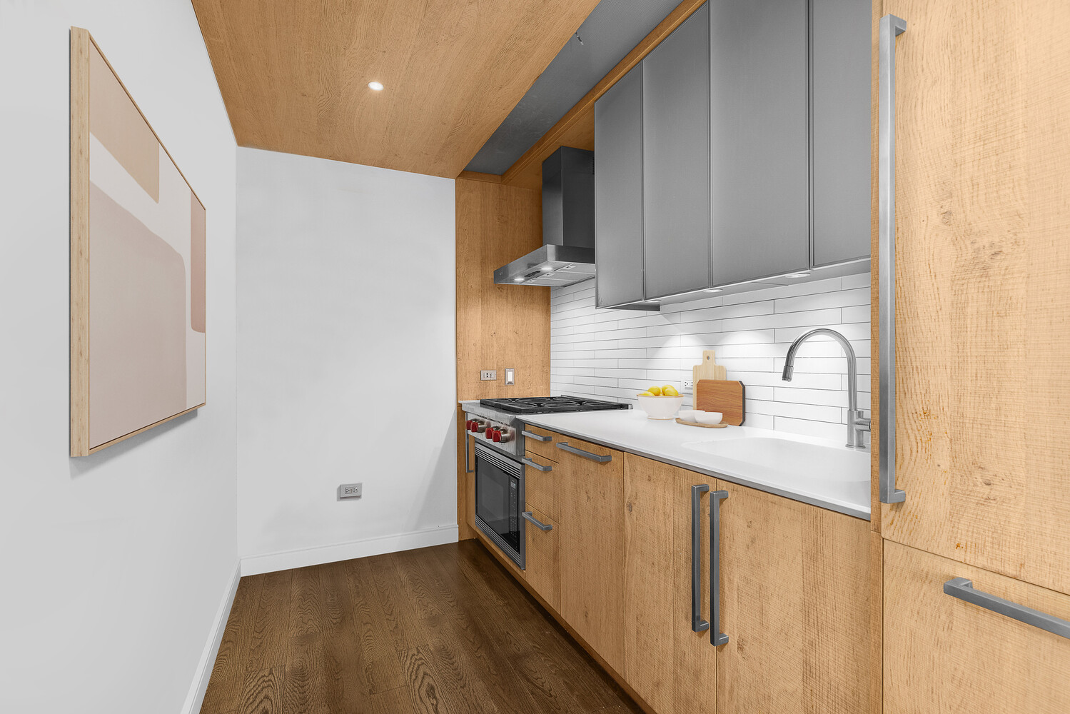 #5 photo, 211 E 13TH Street, Манхэттен ‖ East Village , NY 10003