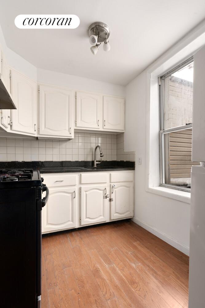 #12 photo, 704 HUMBOLDT Street, Бруклин ‖ Greenpoint , NY 11222