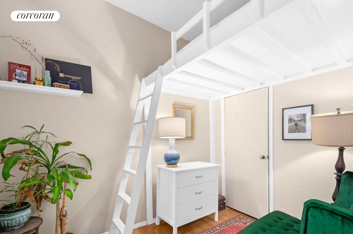 #6 photo, 704 HUMBOLDT Street, Бруклин ‖ Greenpoint , NY 11222