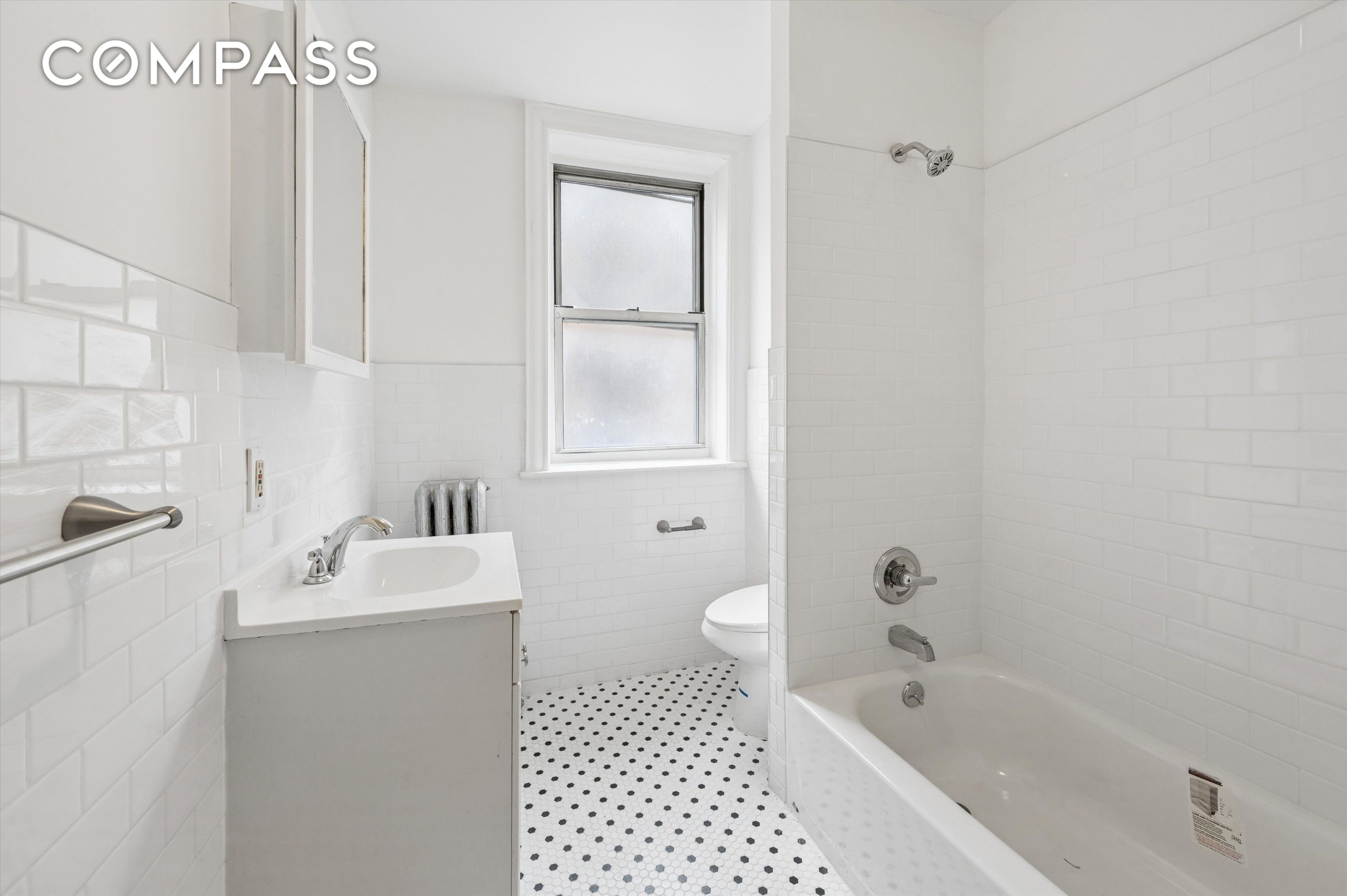 #16 photo, Bronx, Fordham , NY 10458