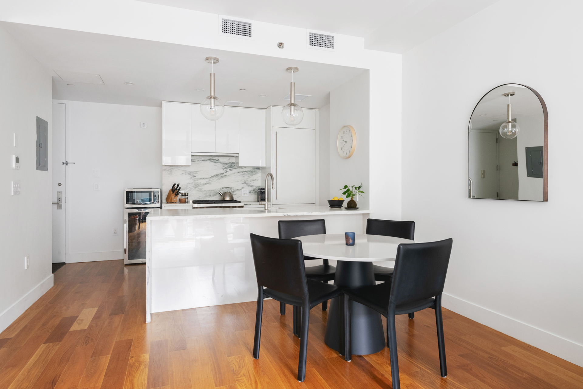 #7 photo, 427 E 90TH Street, Yorkville , NY 10128