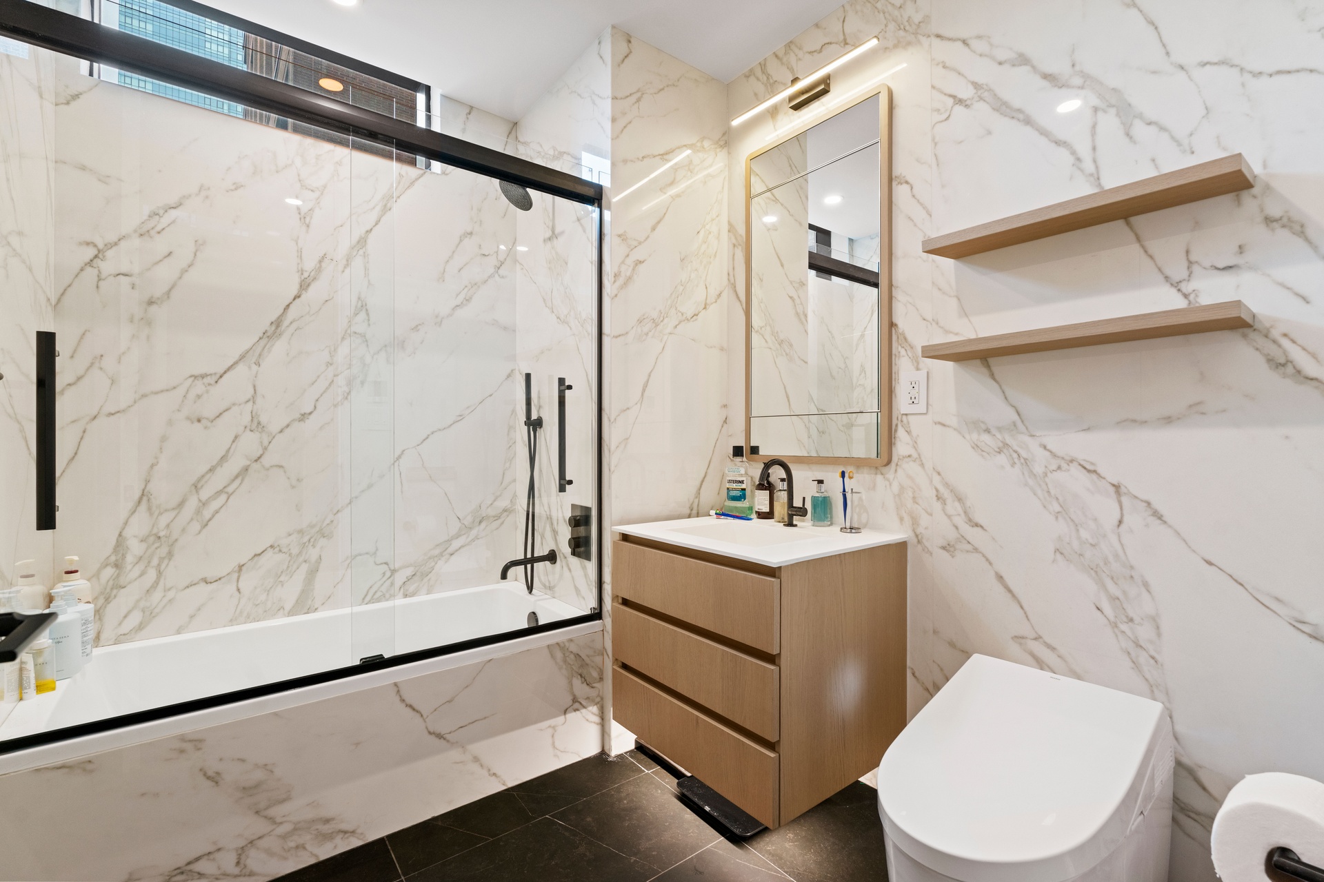 #4 photo, 5 Court Square, קווינס Long Island City , NY 11101