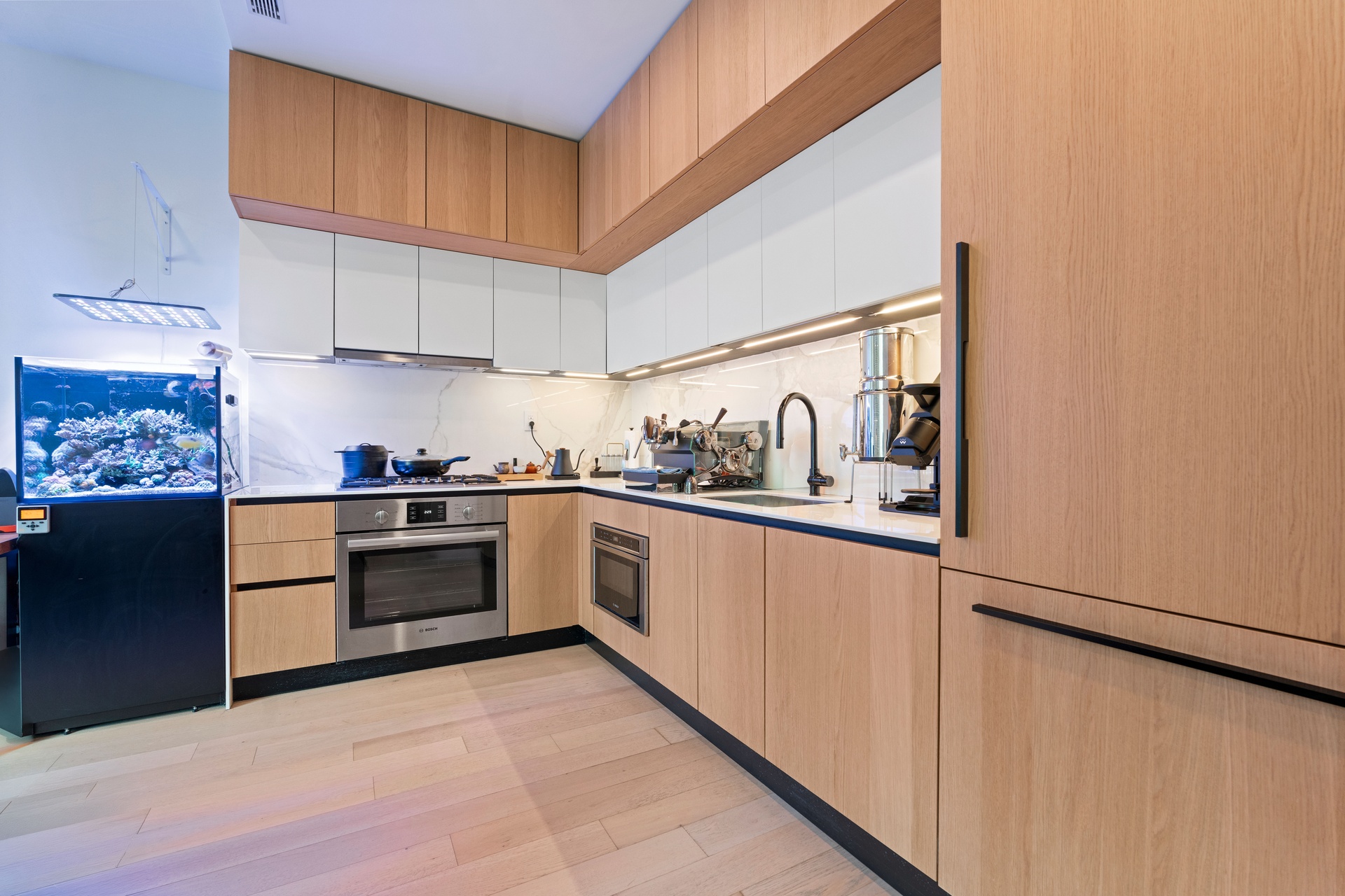 #7 photo, 5 Court Square, קווינס Long Island City , NY 11101