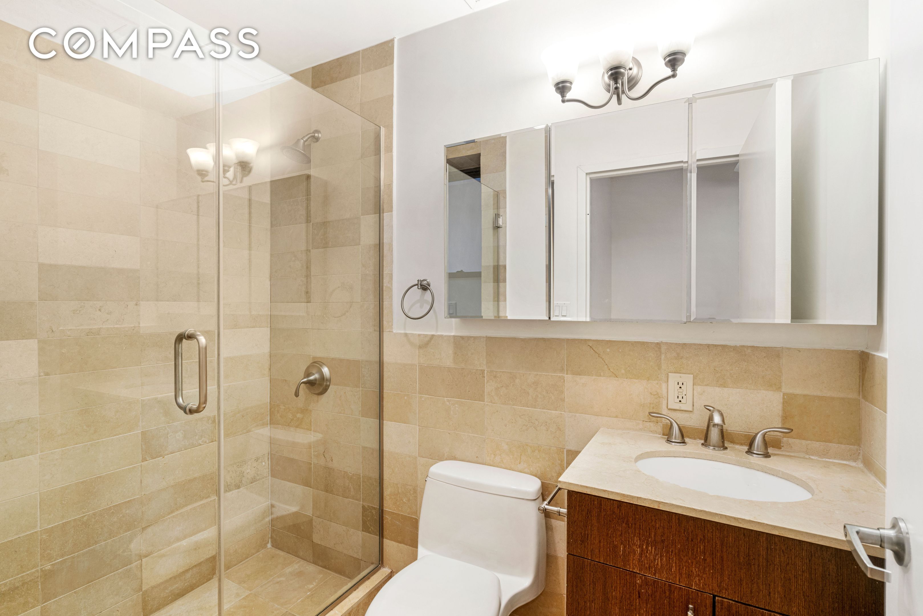 #13 photo, New York City, مانهاتن Harlem , NY 10026