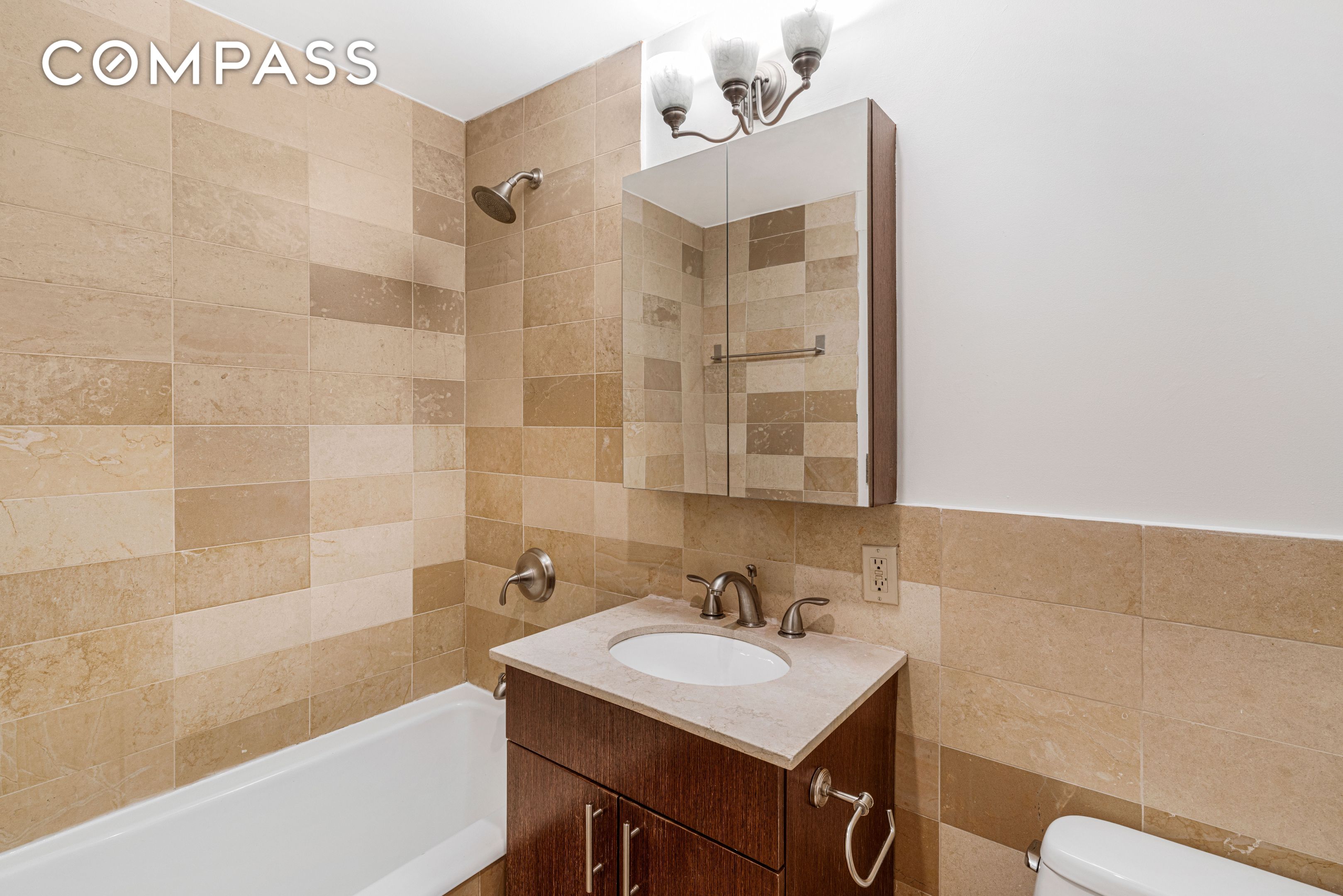 #14 photo, New York City, مانهاتن Harlem , NY 10026