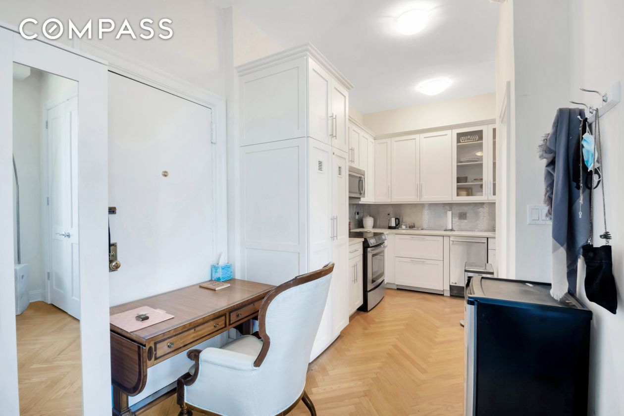 #4 photo, New York City, Upper West Side , NY 10024