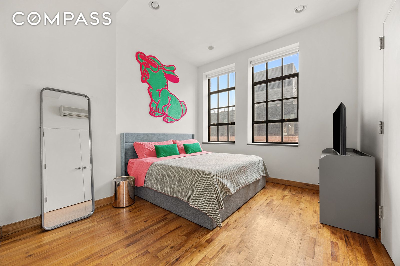 #6 photo, 37 Bridge Street, Dumbo , NY 11201