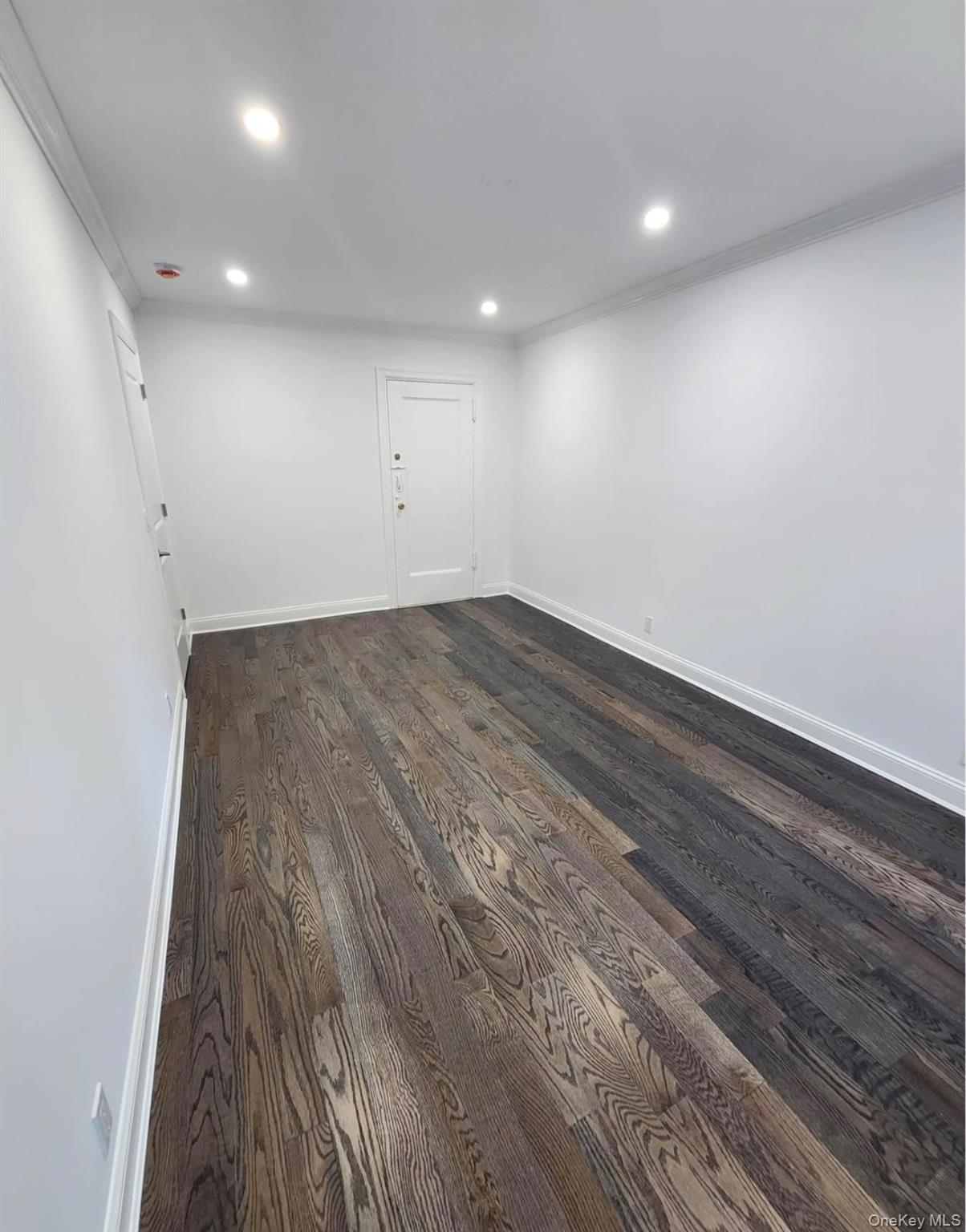 #8 photo, 37-21 80th Street, Jackson Heights , NY 11372