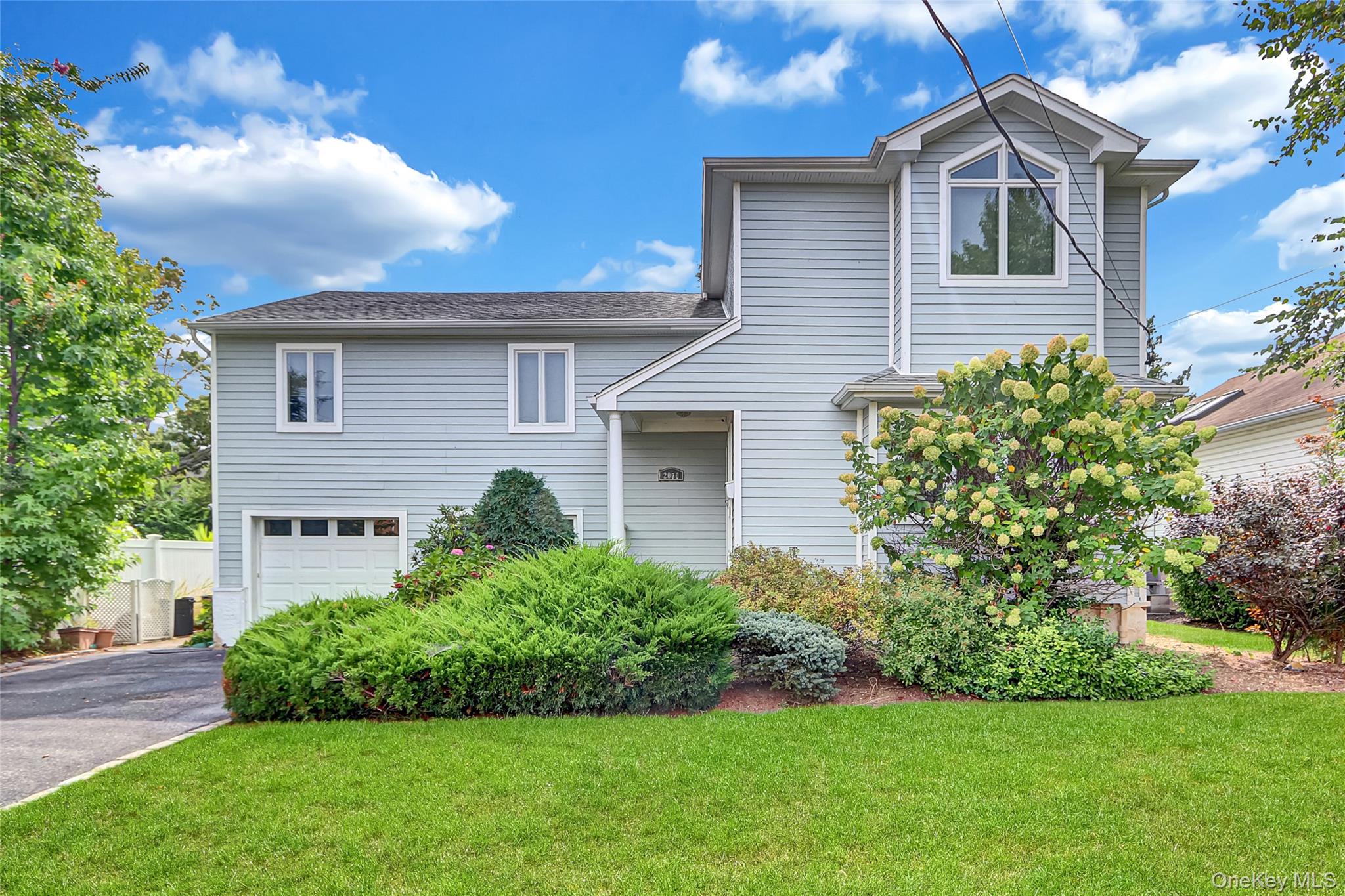 #1 photo, 2070 Beverly Way, Merrick , NY 11566