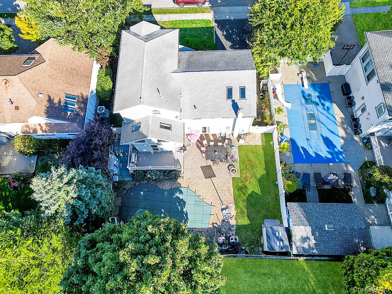 #20 photo, 2070 Beverly Way, Merrick , NY 11566