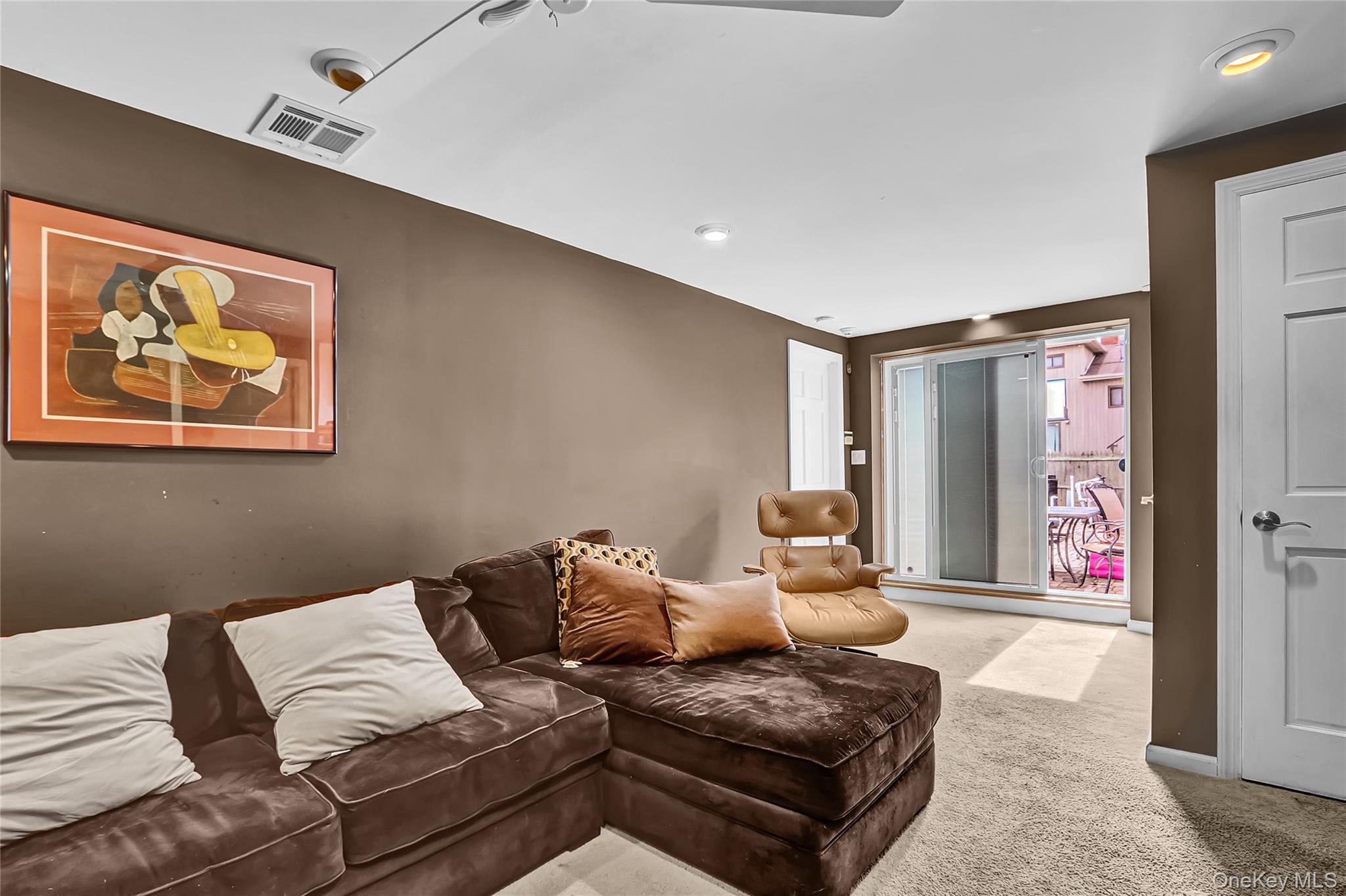 #6 photo, 2070 Beverly Way, Merrick , NY 11566