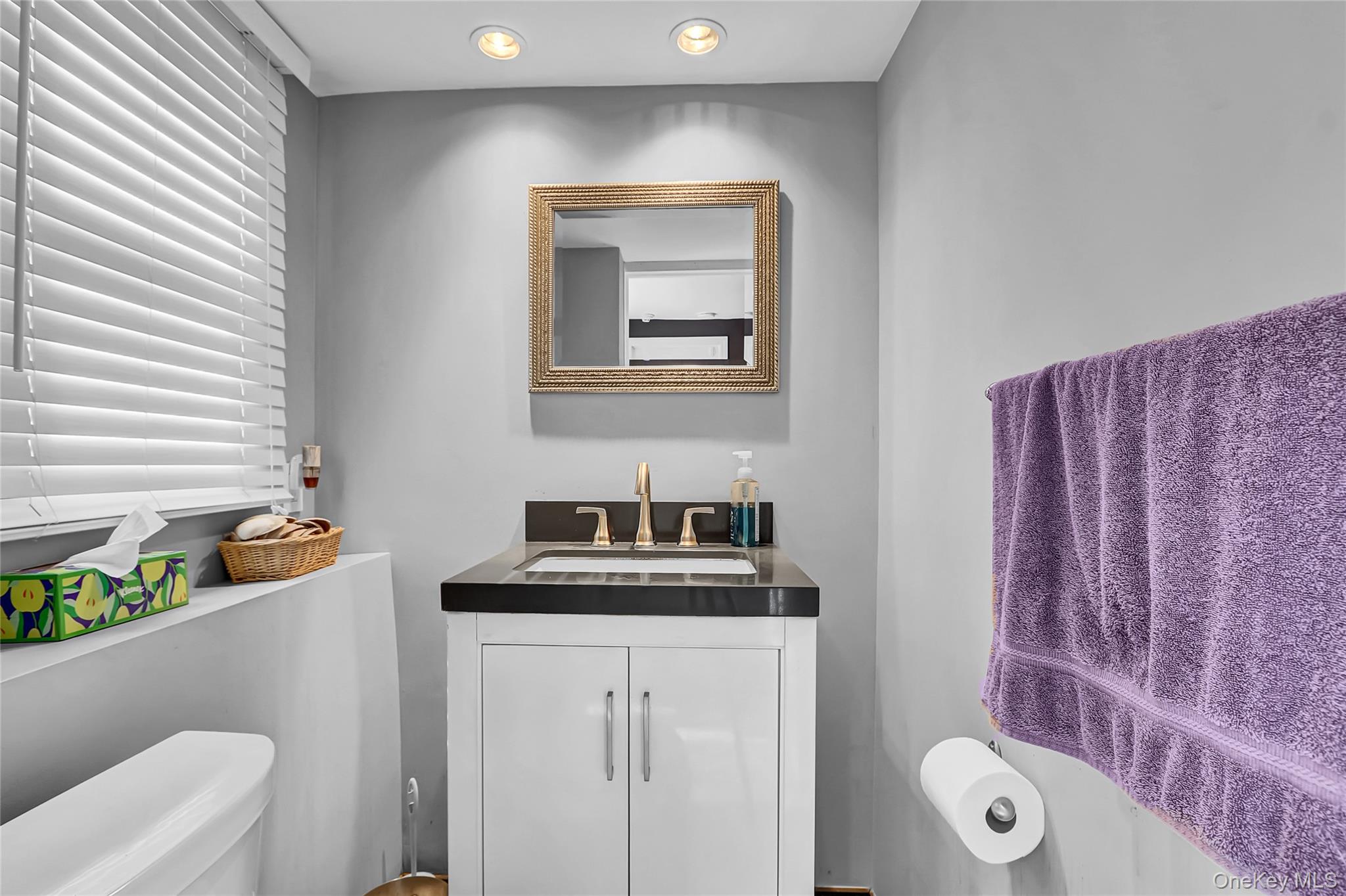 #7 photo, 2070 Beverly Way, Merrick , NY 11566