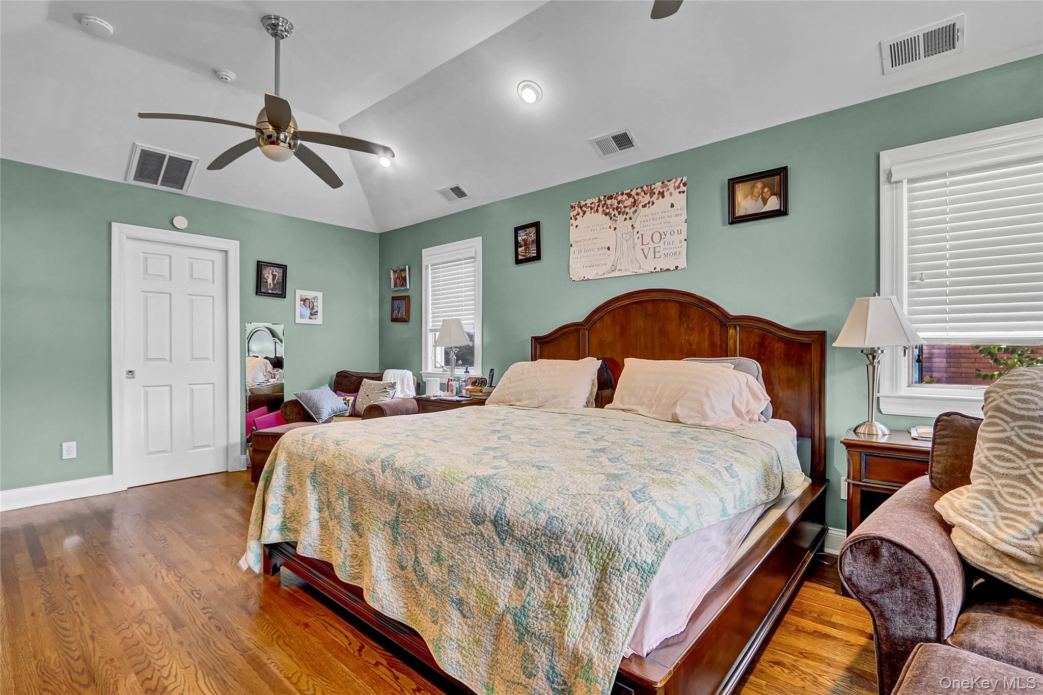 #9 photo, 2070 Beverly Way, Merrick , NY 11566