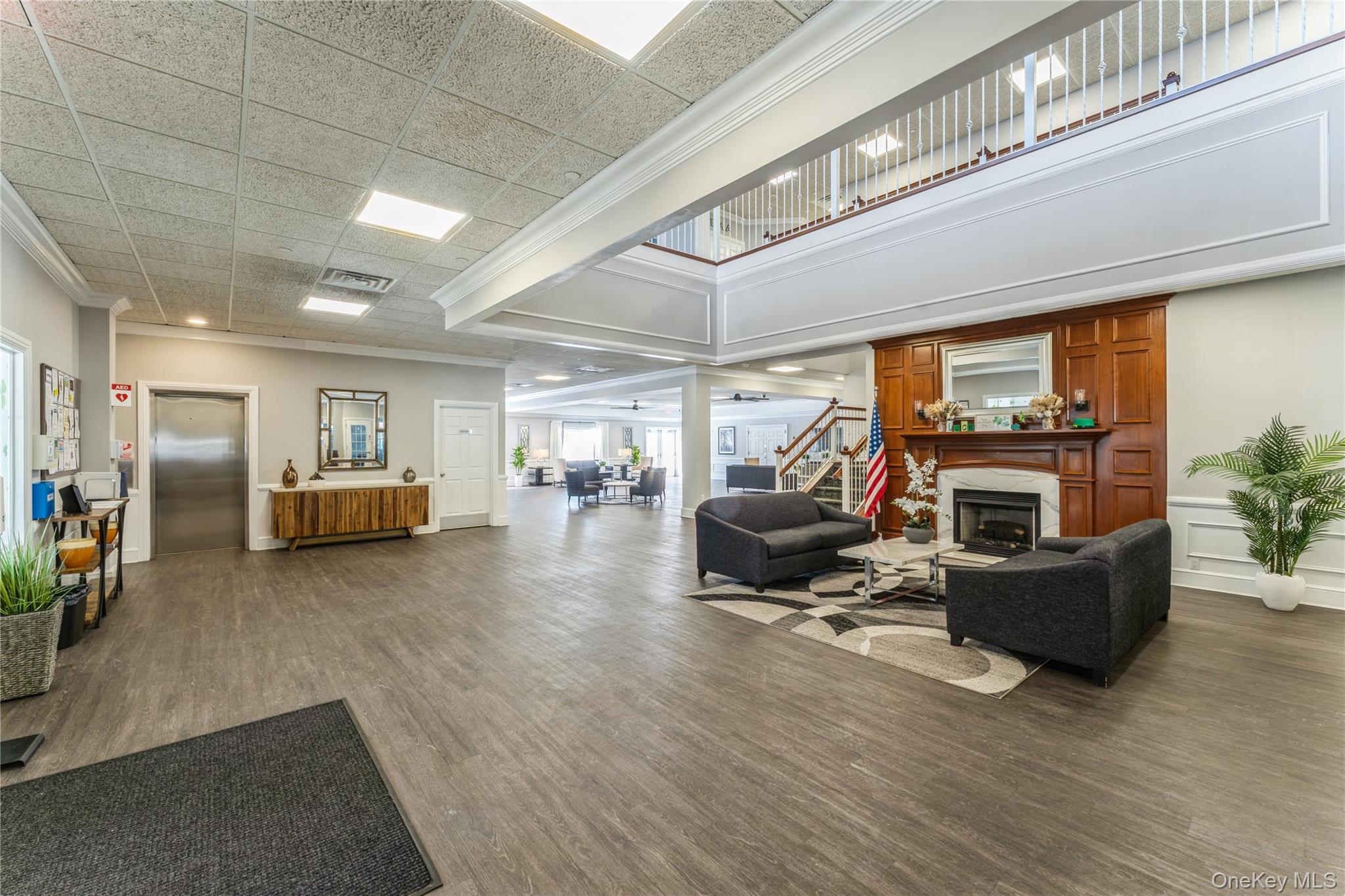 #17 photo, 403 Autumn Drive, Нассау ‖ East Meadow , NY 11554