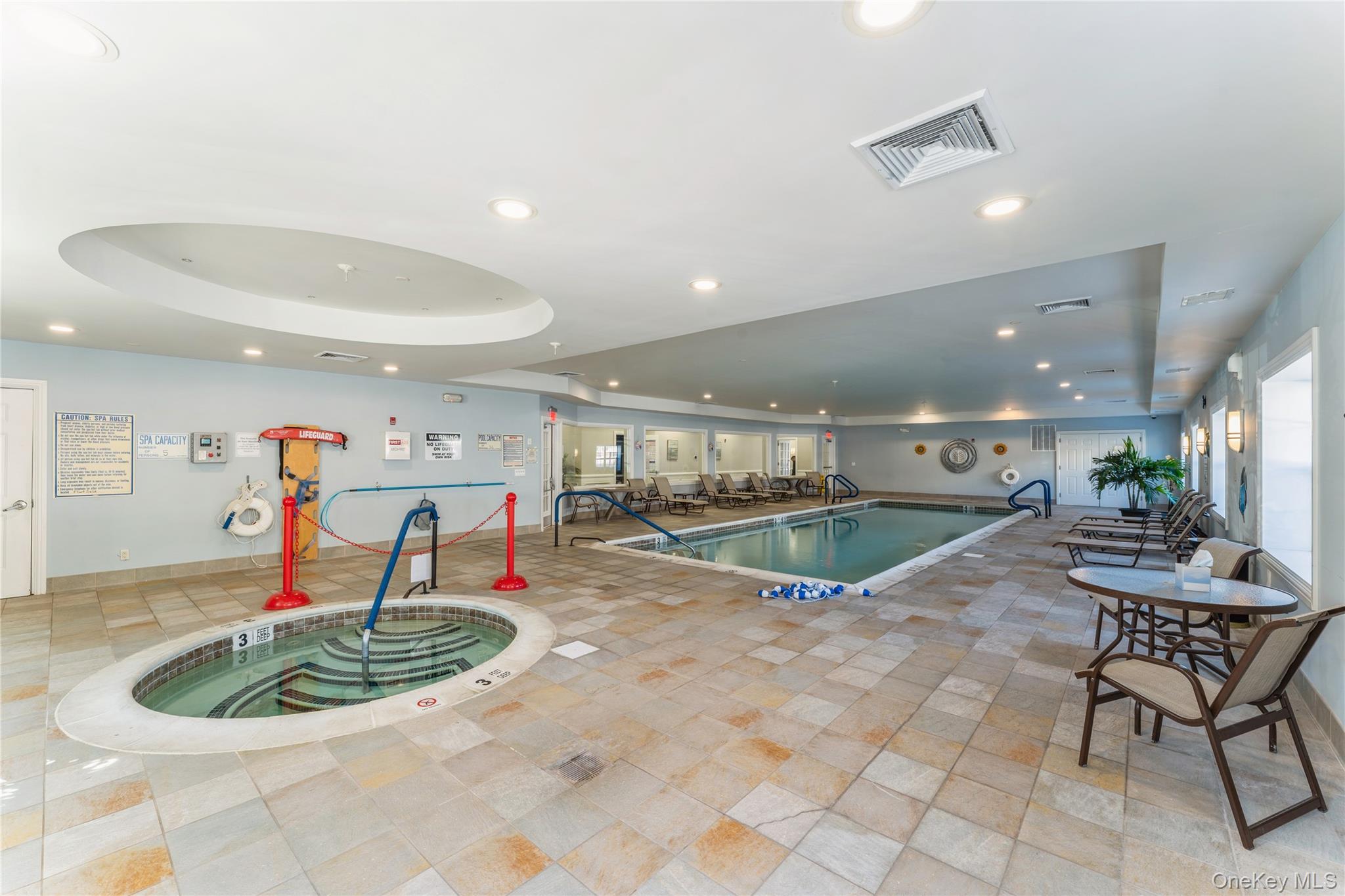 #19 photo, 403 Autumn Drive, Нассау ‖ East Meadow , NY 11554