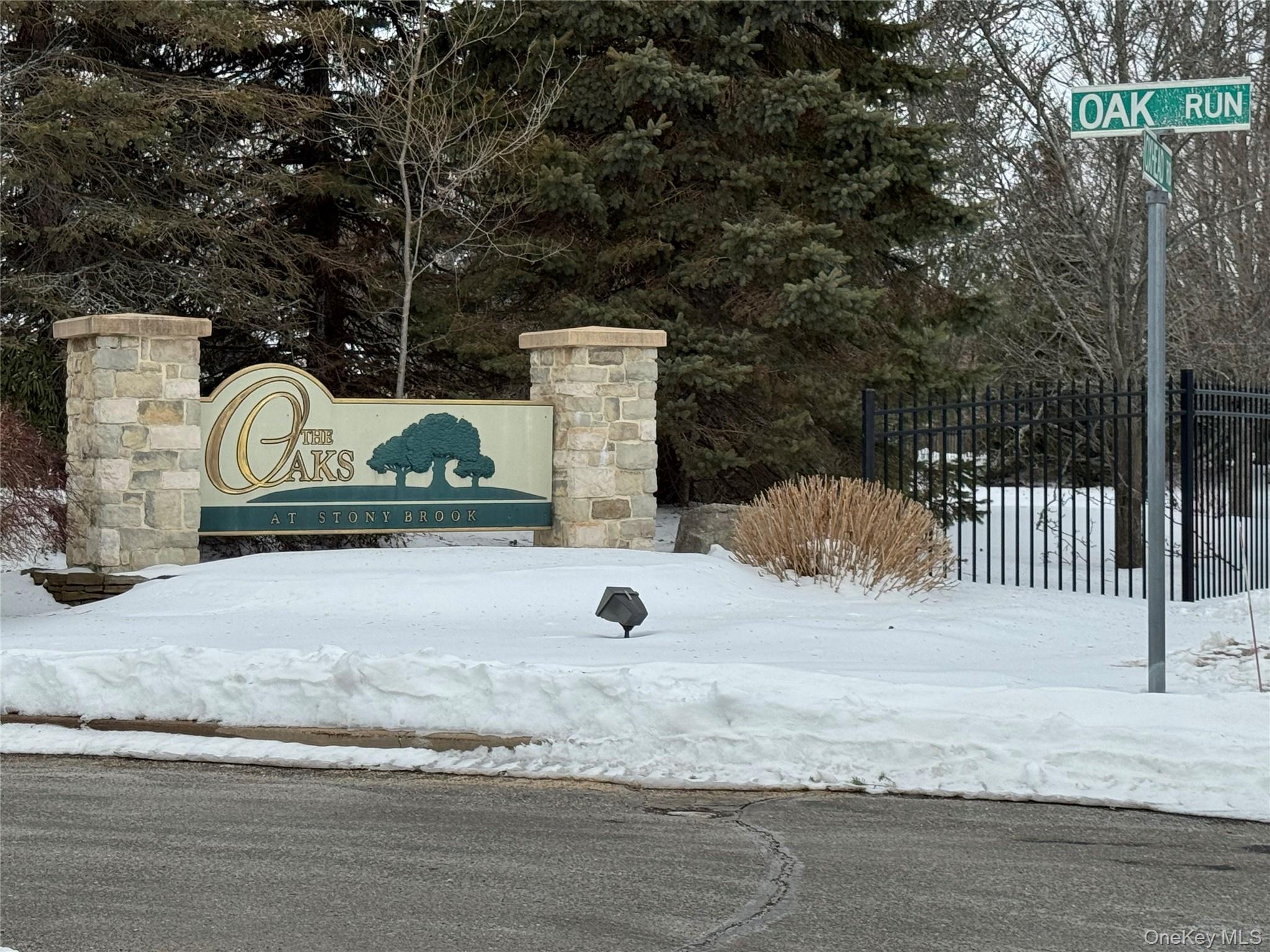 #1 photo, 30 Oak Run, सफ़ोक काउंटी Stony Brook , NY 11790
